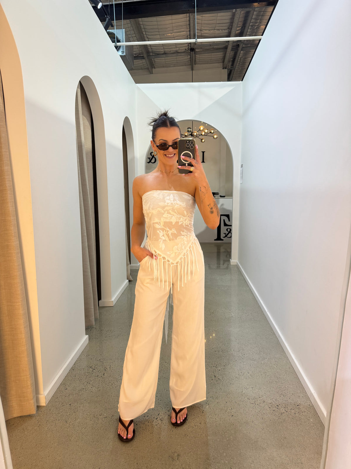 BY FRANKIE / WHITE PANTS / 1169-2