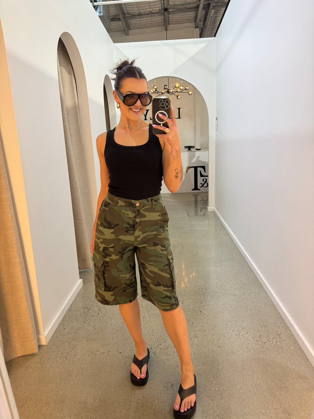 BY FRANKIE / CAMO JORTS / 1124-2