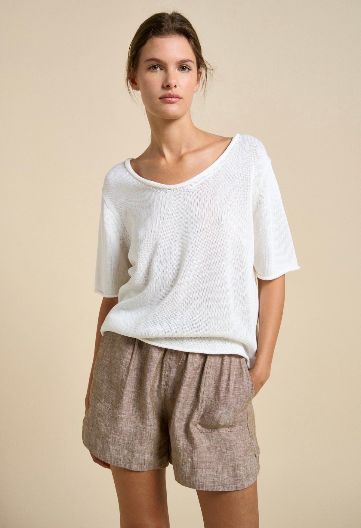 LITTLE LIES / SCOOP SPRING TEE / K25030712