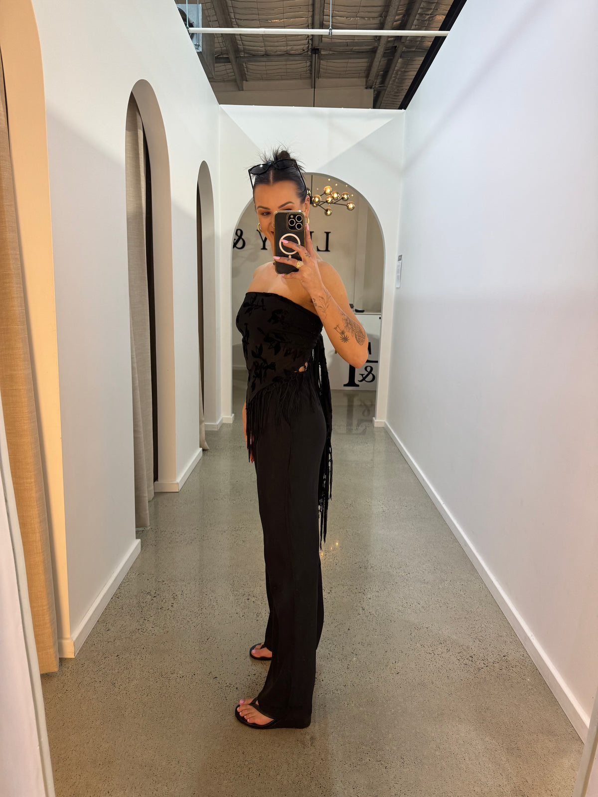 BY FRANKIE / SCALF FRINGE TOP BLACK / 1169-1