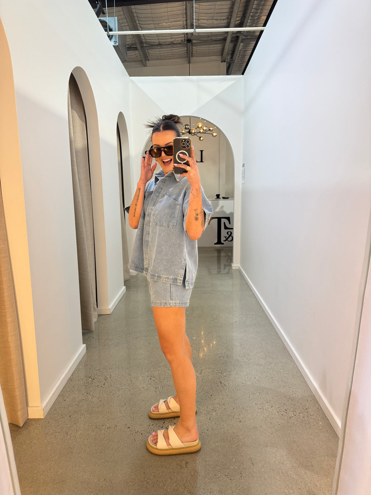 BY FRANKIE / LIGHT DENIM SHIRT / 1163-