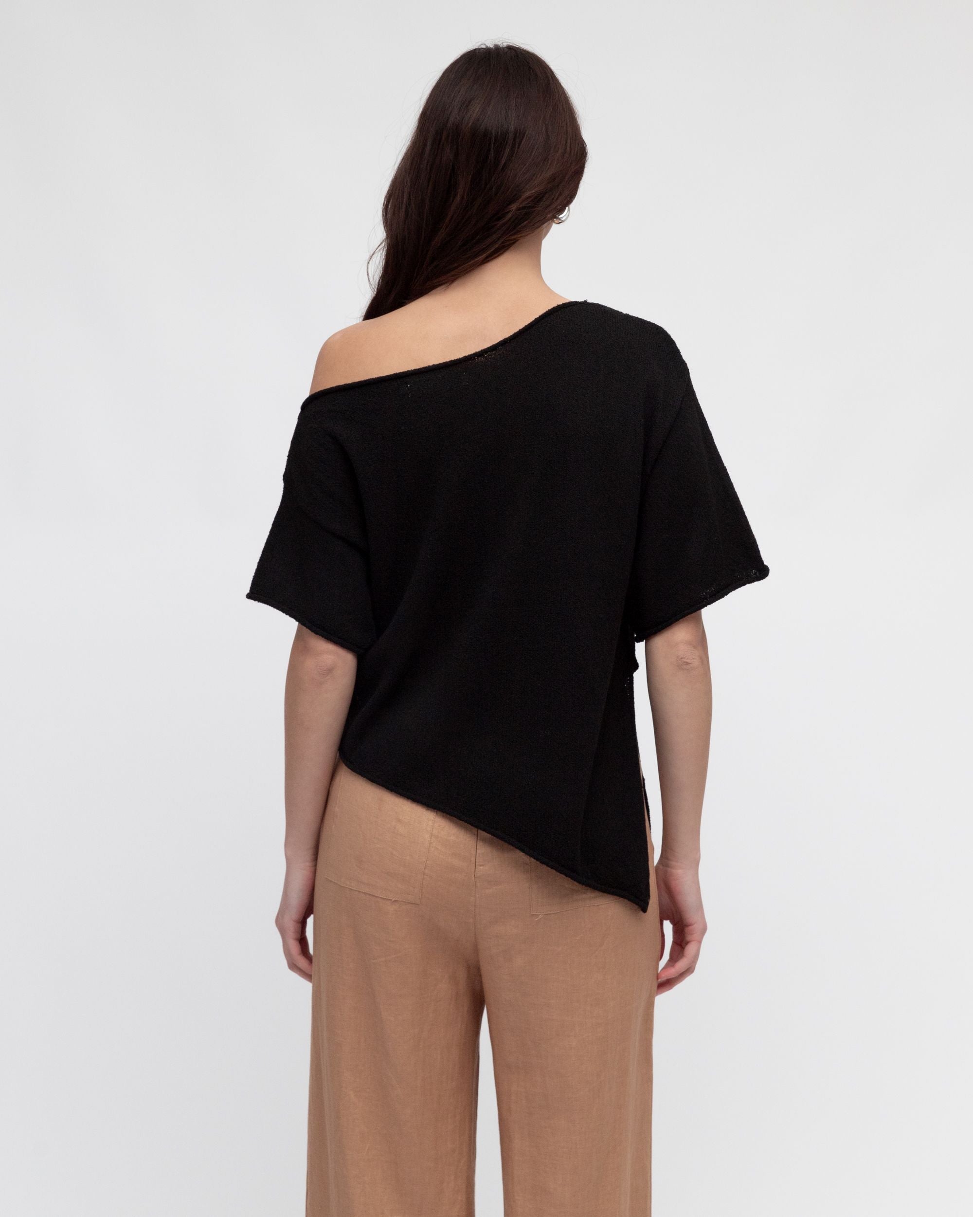 WHITE CLOSET / ASHY BOUNCE TOP / BLACK / TF10964