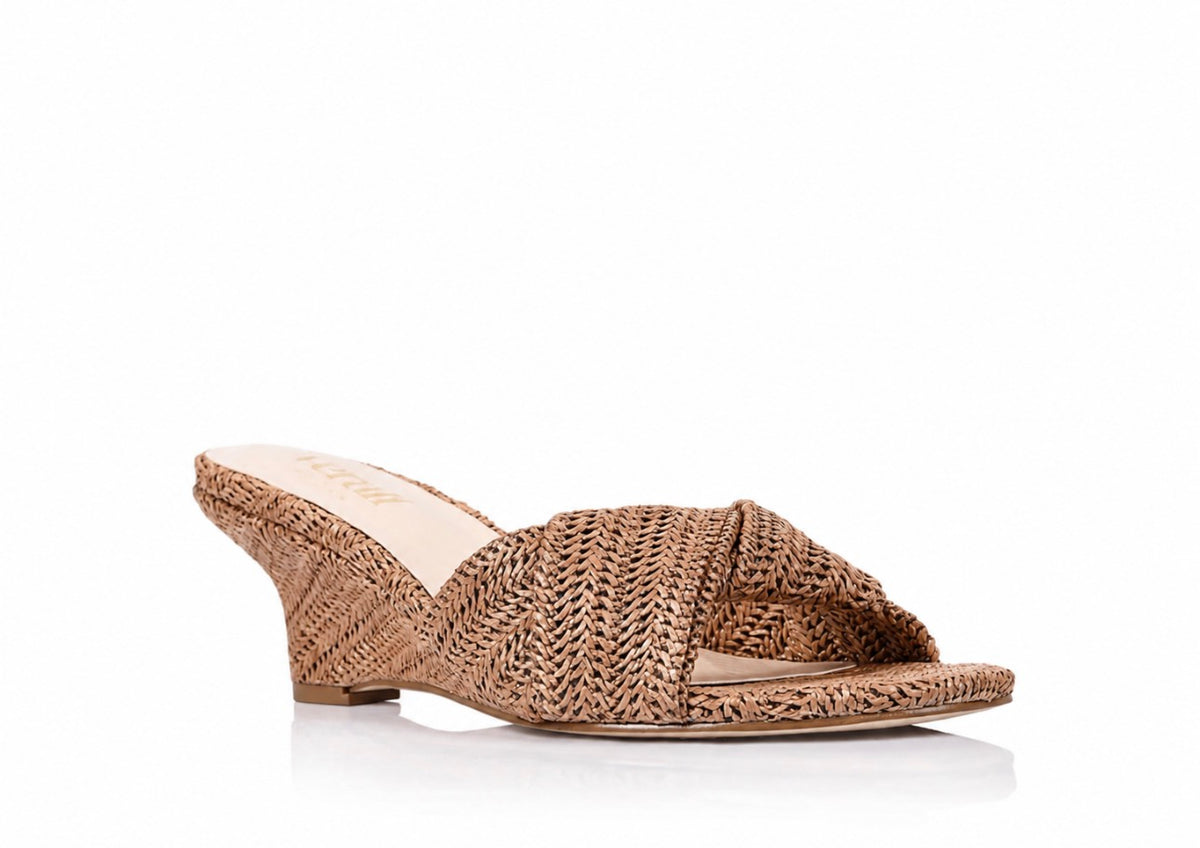 VERALI / GABRIELLA TAN RAFFIA