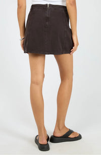 SILENT THEORY COVE SKORT / 6093394.CHOC