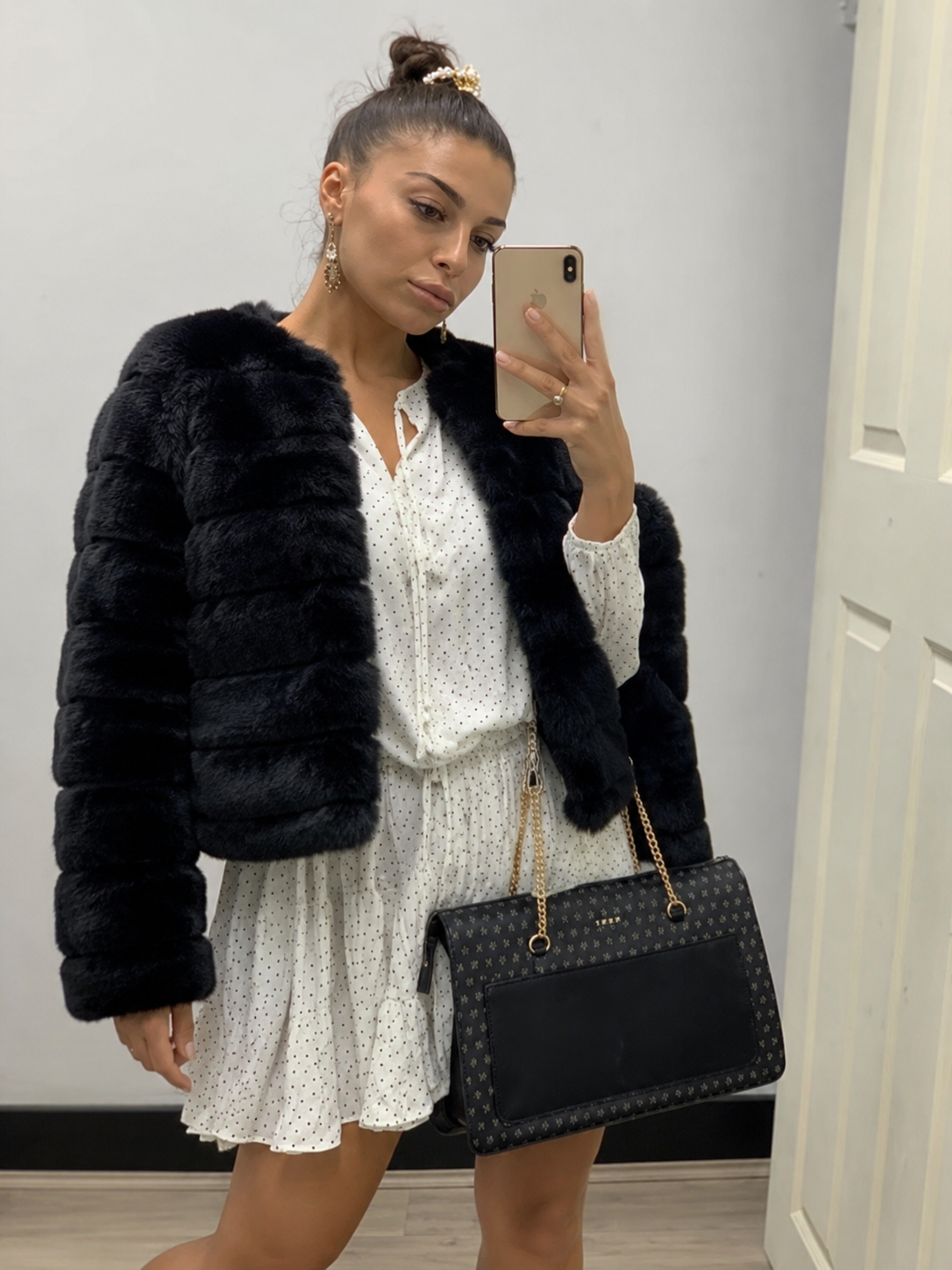 PINK DIAMOND / BLACK FUR JACKET / CR8628