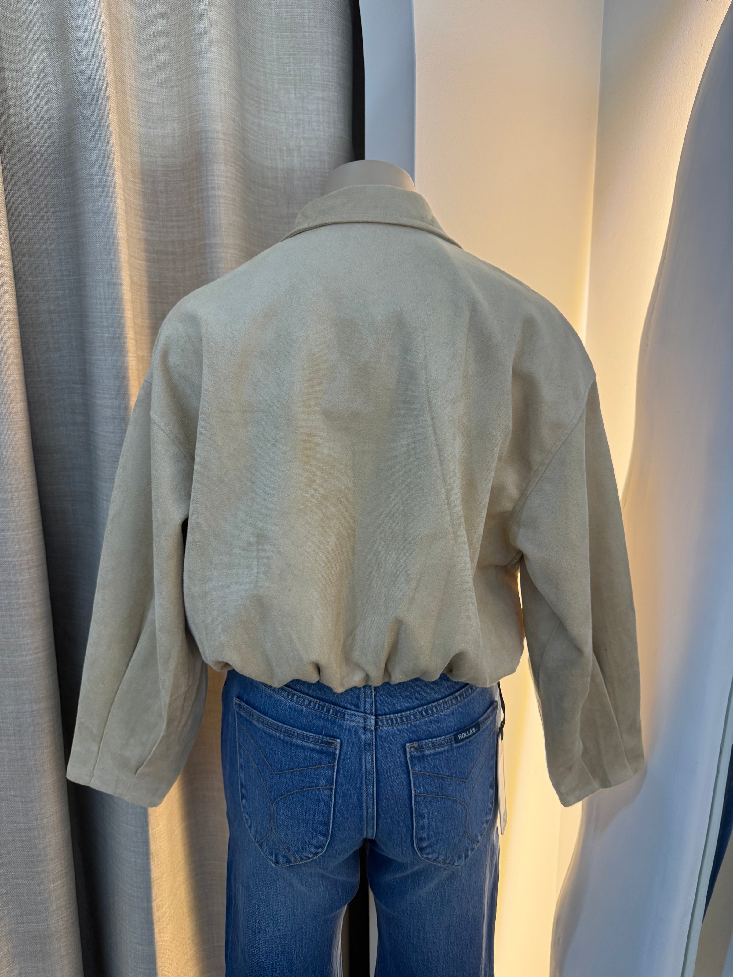 BY FRANKIE / BEIGE FAUX SUEDE BOMBER JACKET / 796-2
