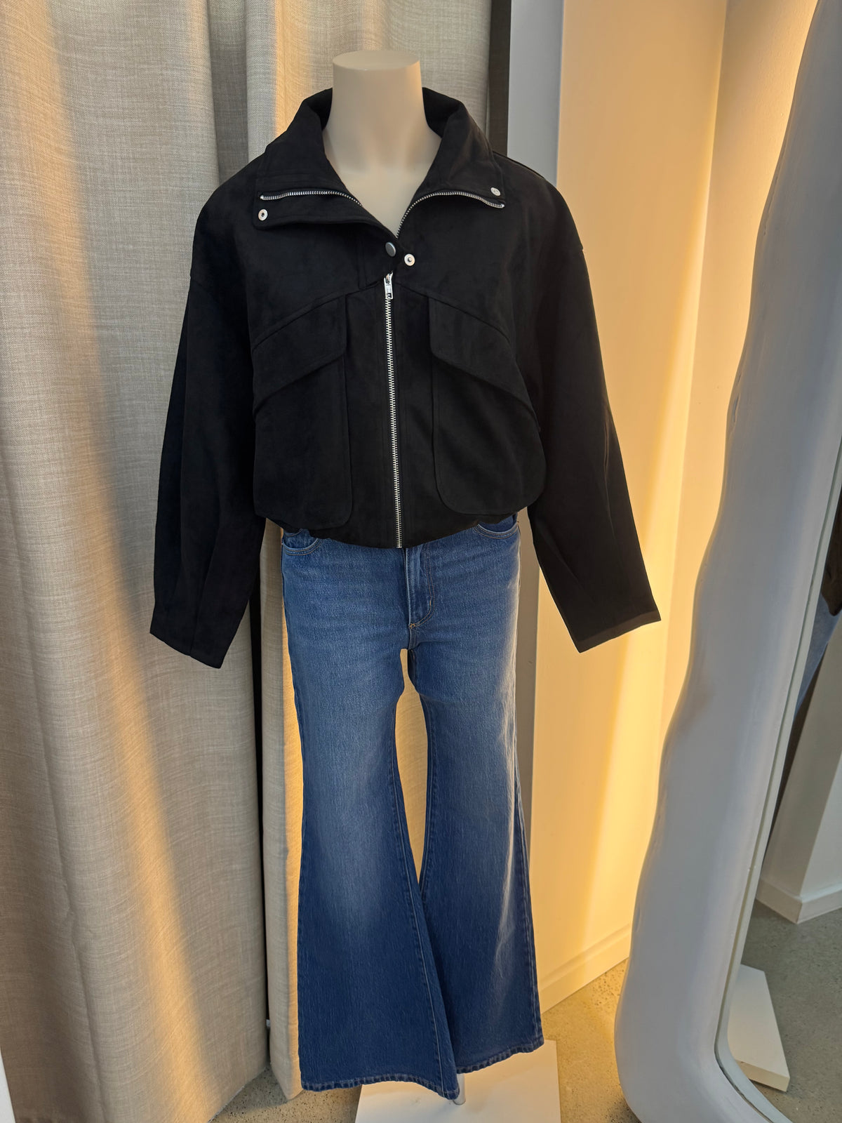 BY FRANKIE / BLACK FAUX SUEDE BOMBER JACKET / 796-1