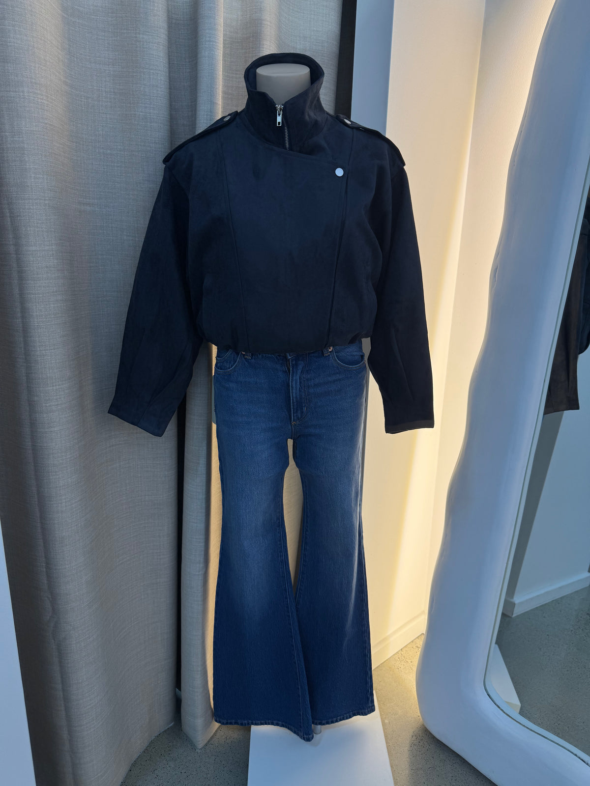 BY FRANKIE / NAVY FUNNEL NECK FAUX SUEDE JACKET / 777-4
