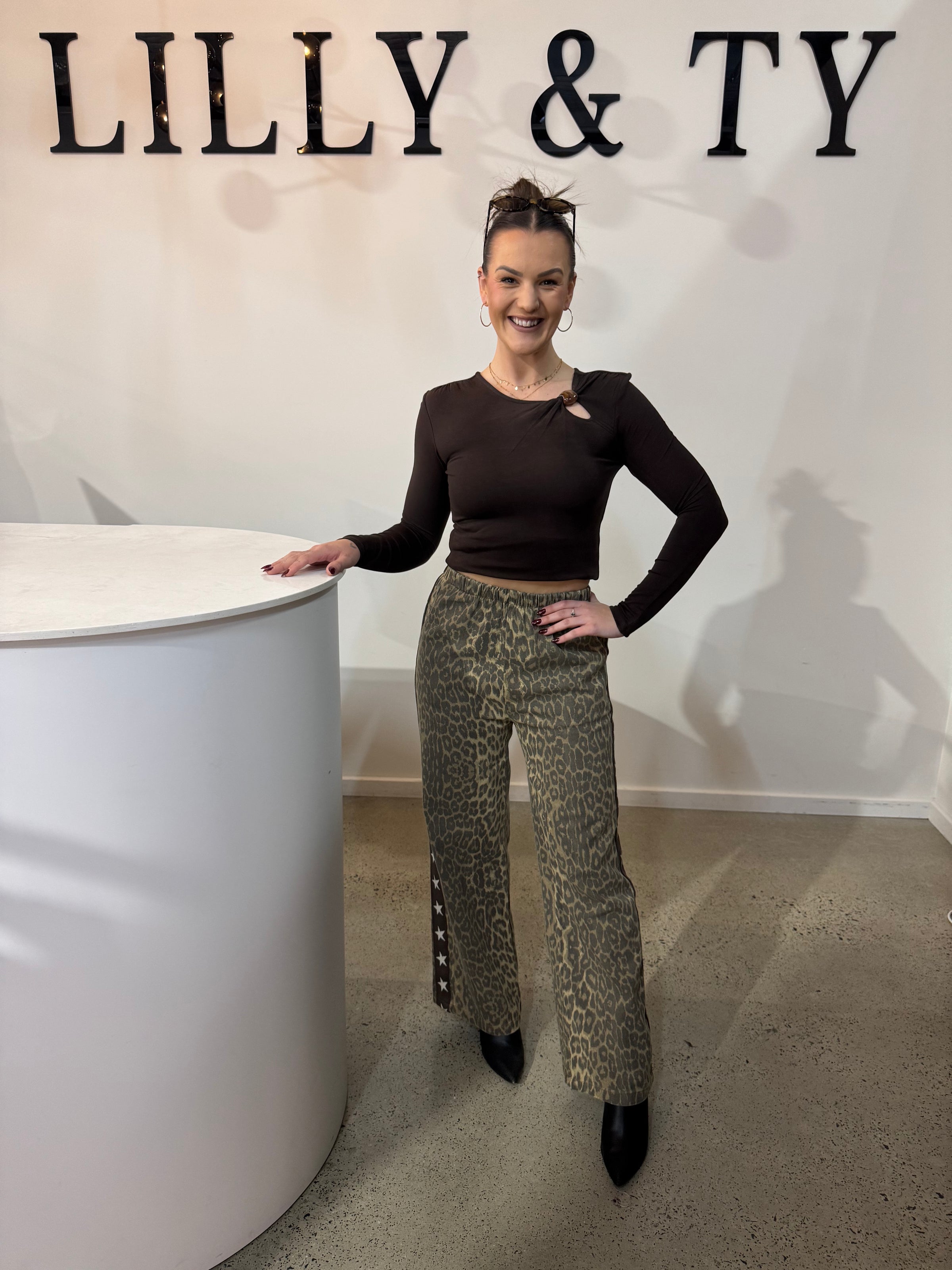 BY FRANKIE / LEOPARD STAR PANTS / 526-46