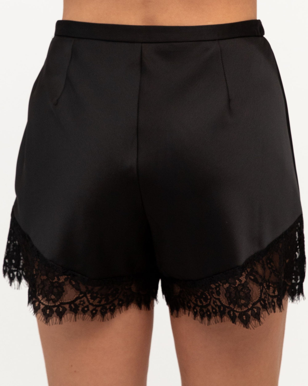 PAPER HEART / REMI BLACK LACE SHORTs / PH14376