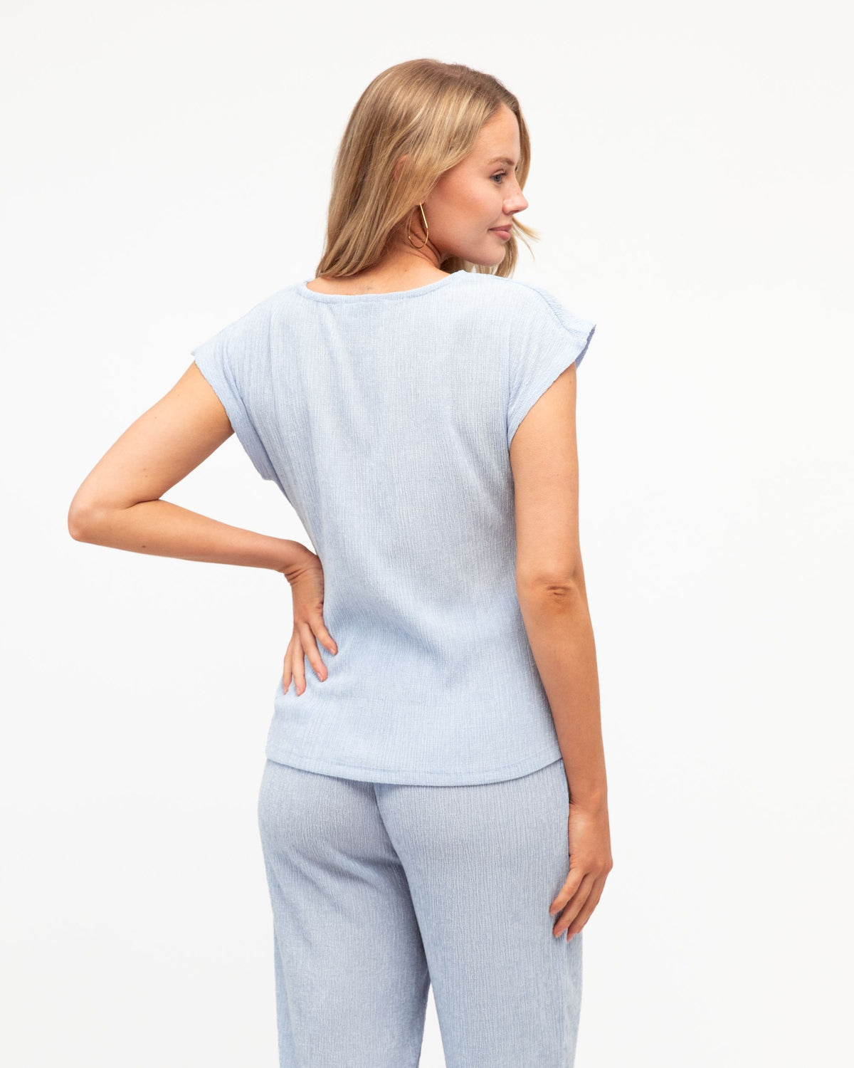 EBBY & I / SOFT TEXTURE BUBBLE TIE TOP / VV12224
