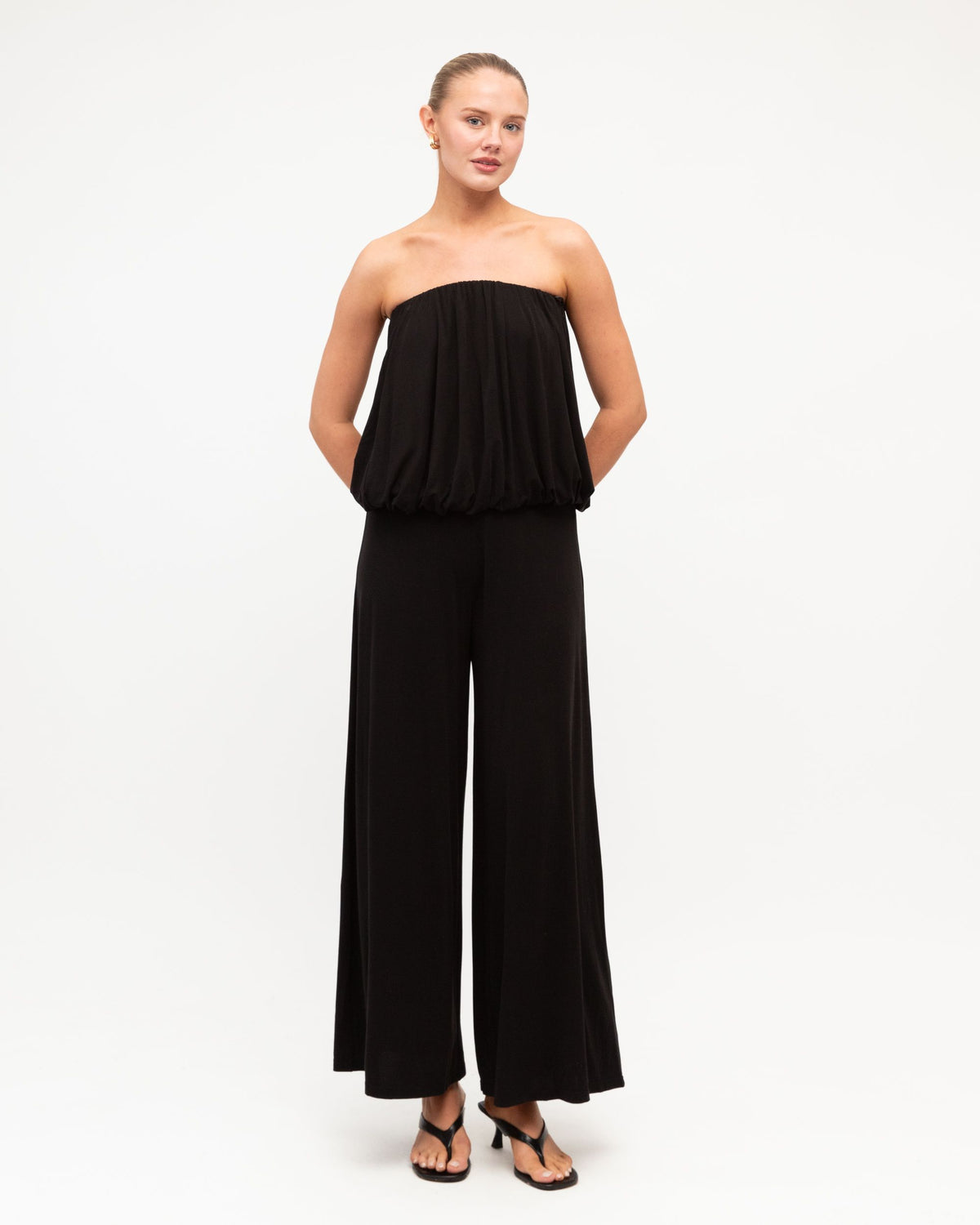 WHITE CLOSET / STRAPLESS BUBBLE TOP / BLACK