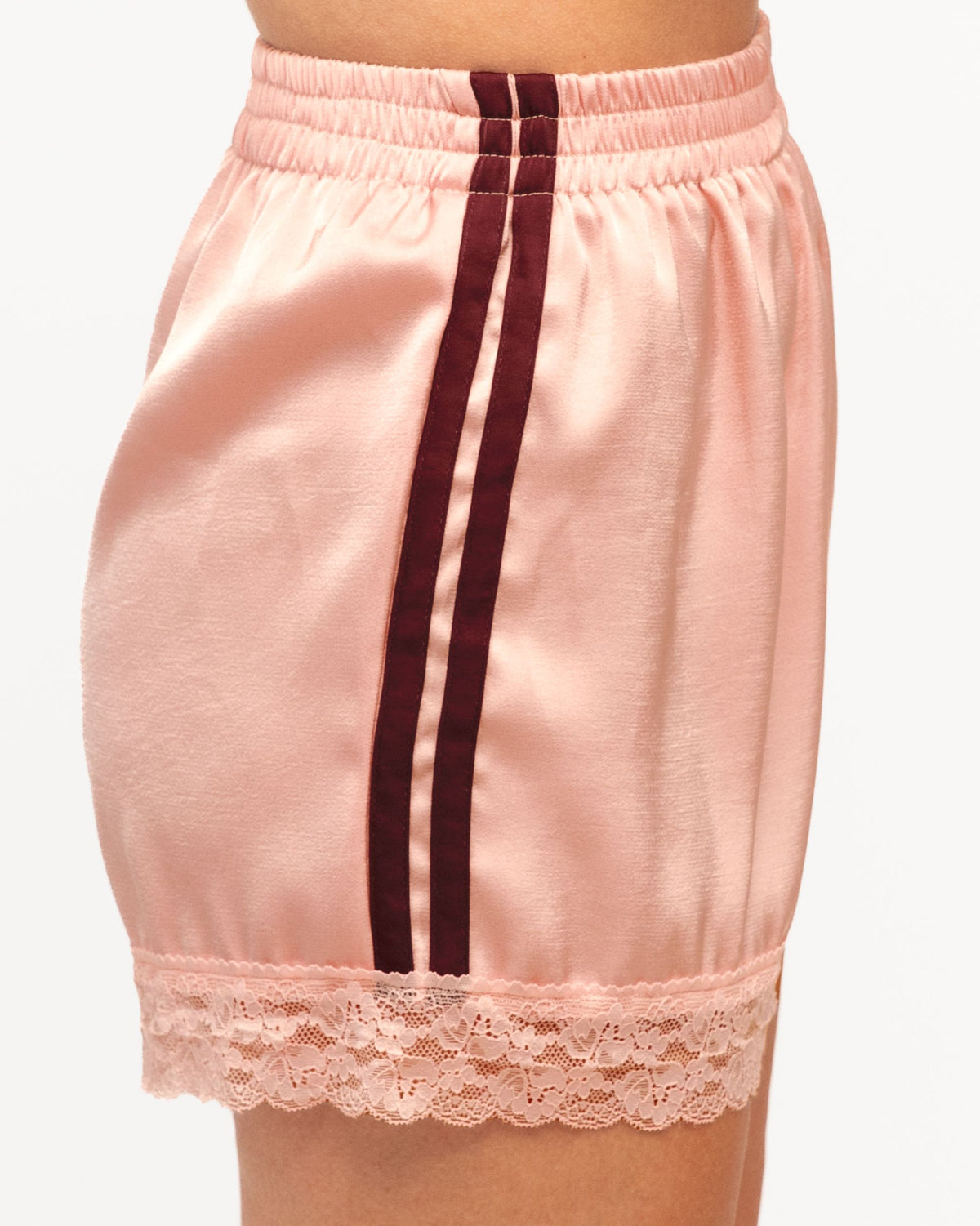 EBBY & I / COURT SIDE SHORTS W LACE DETAIL / VV12280