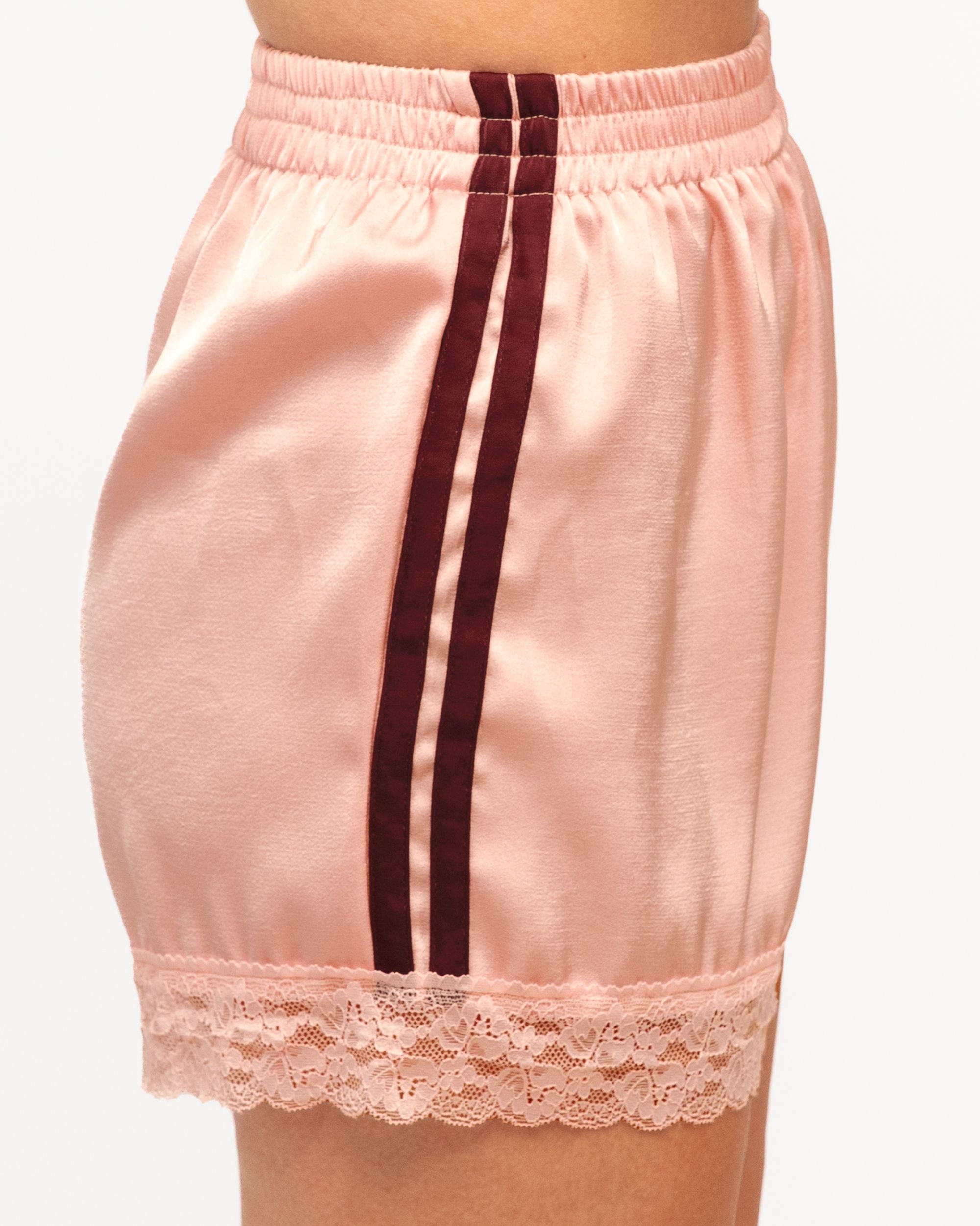 EBBY & I / COURT SIDE SHORTS W LACE DETAIL / VV12280