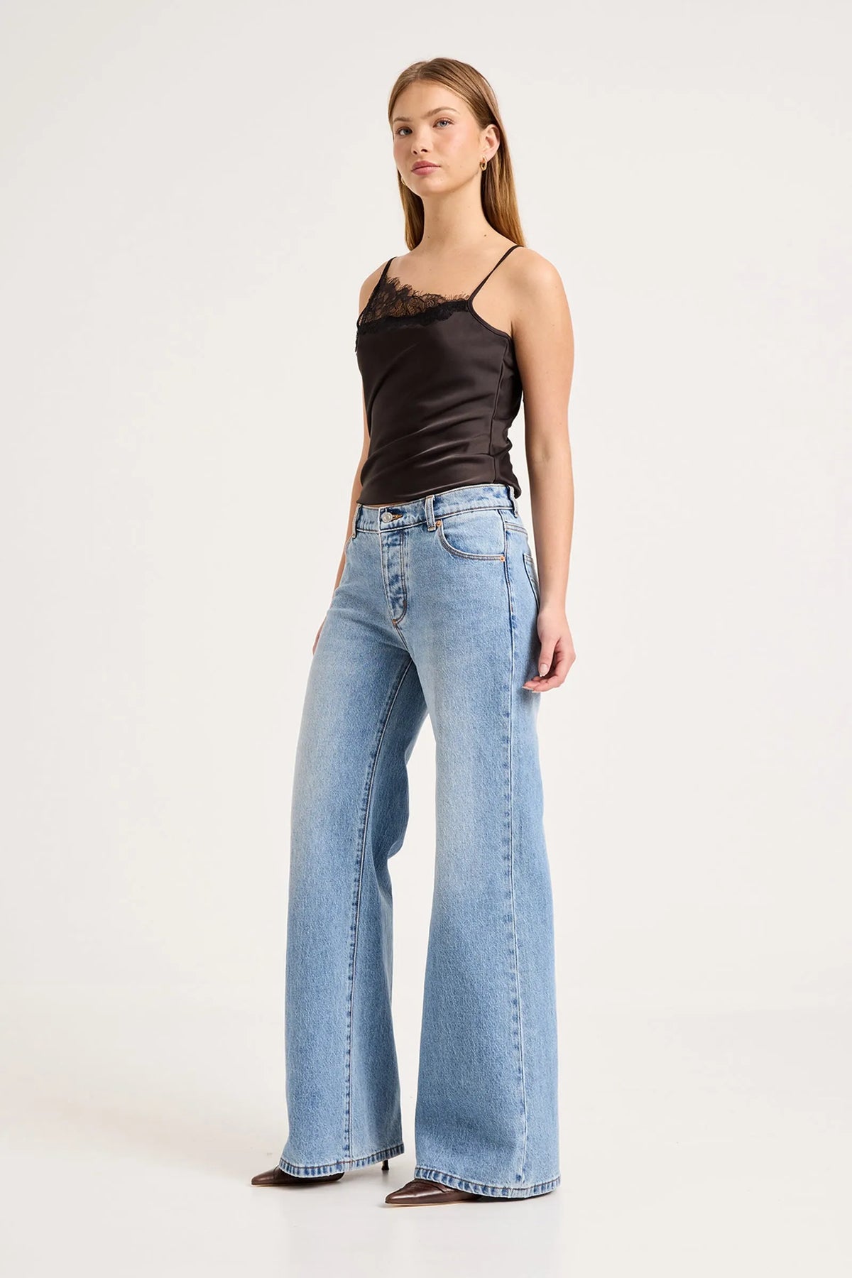 ROLLA’S / JANE ALINE SURRENDER / R63J91