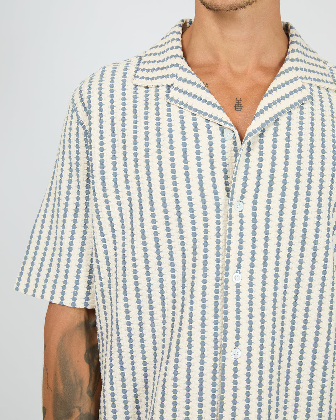 SILENT THEORY / HAMPTON SS SHIRT / 4088107 GREEN
