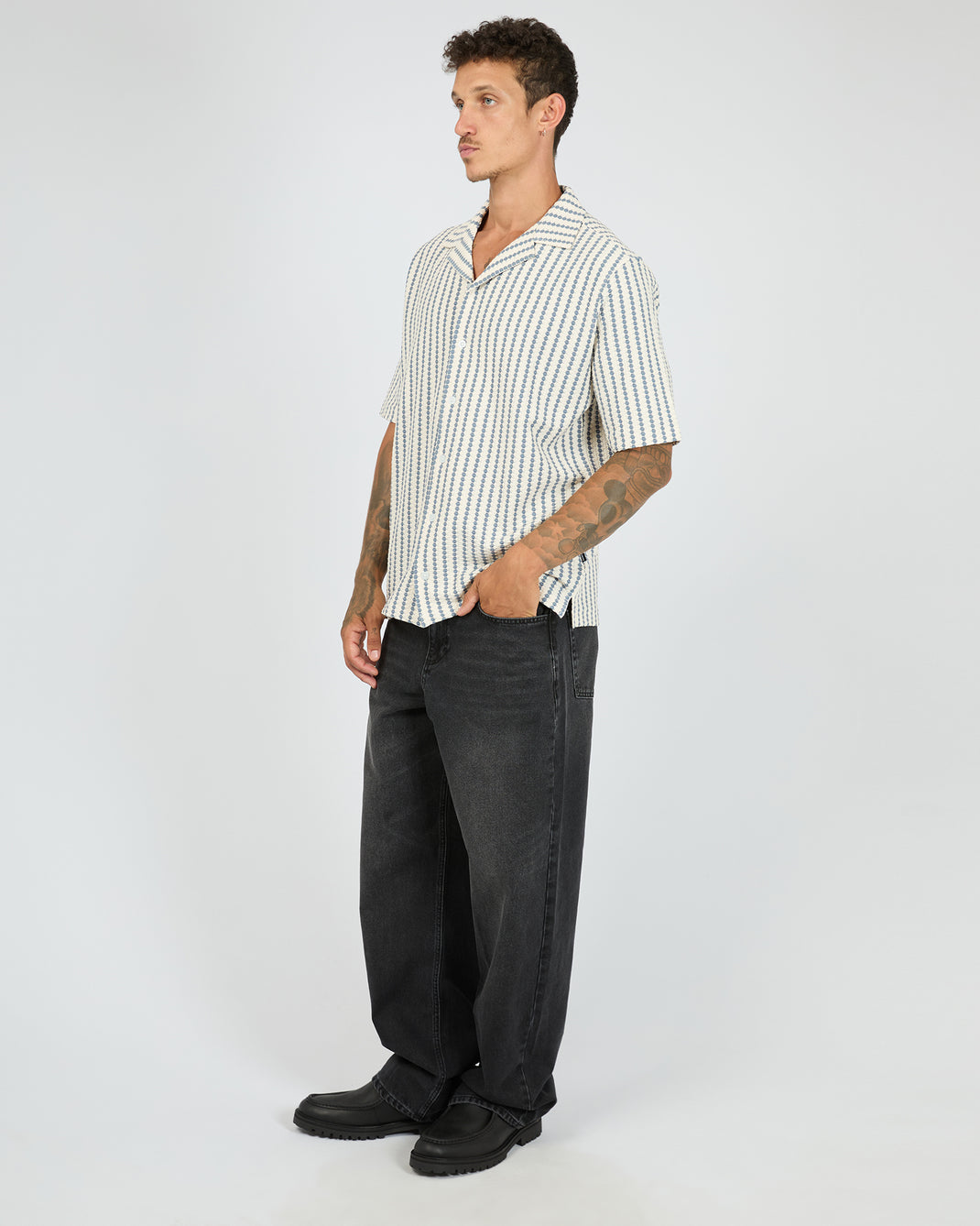 SILENT THEORY / HAMPTON SS SHIRT / 4088107 GREEN