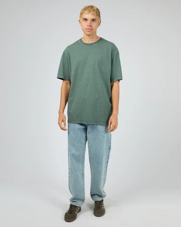 SILENT THEORY / ESSENTIAL FIT TEE PINE / 40X0194