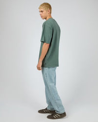 SILENT THEORY / ESSENTIAL FIT TEE PINE / 40X0194