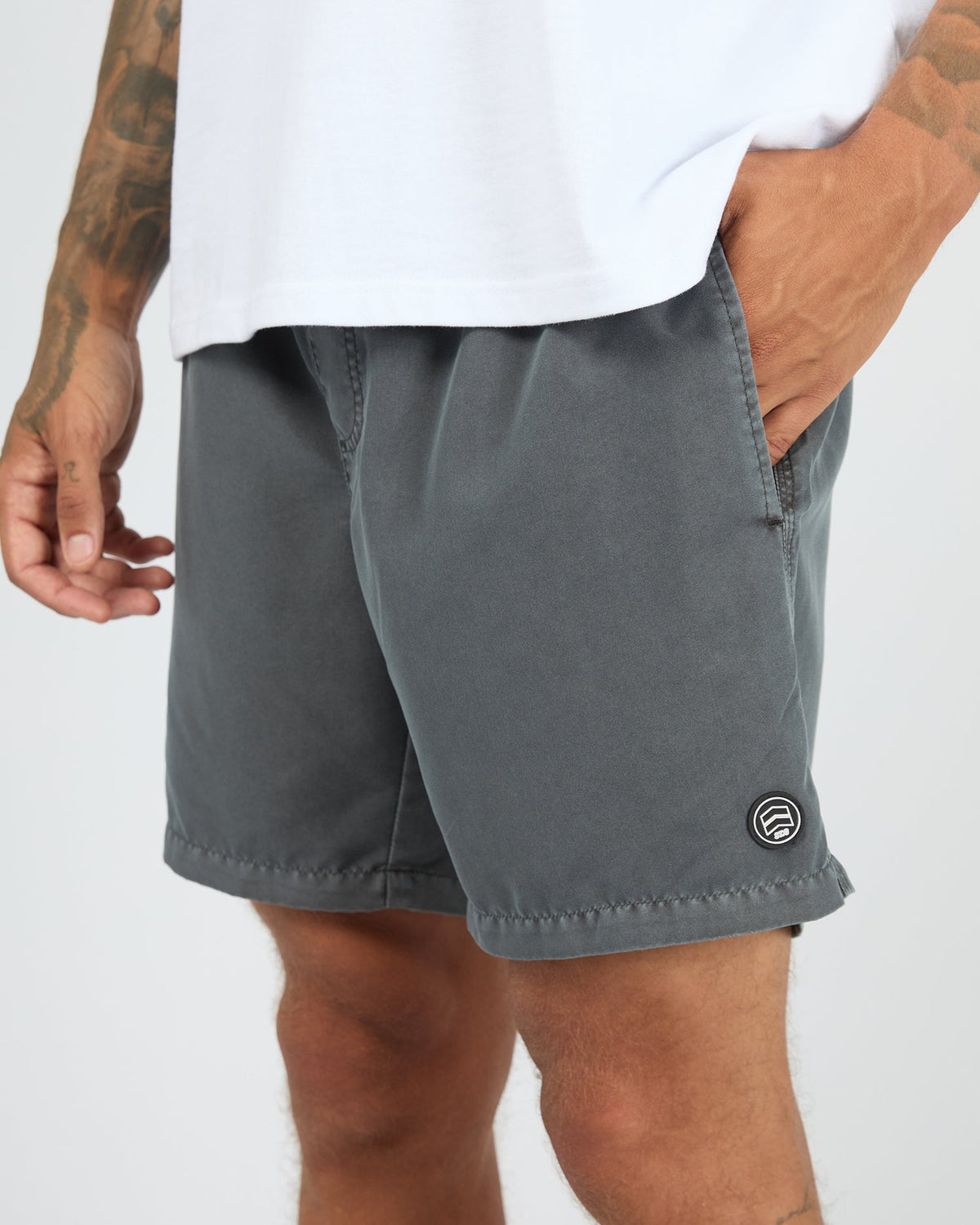 SAINT GOLIATH / ILLUSION SHORT COAL / 4360002