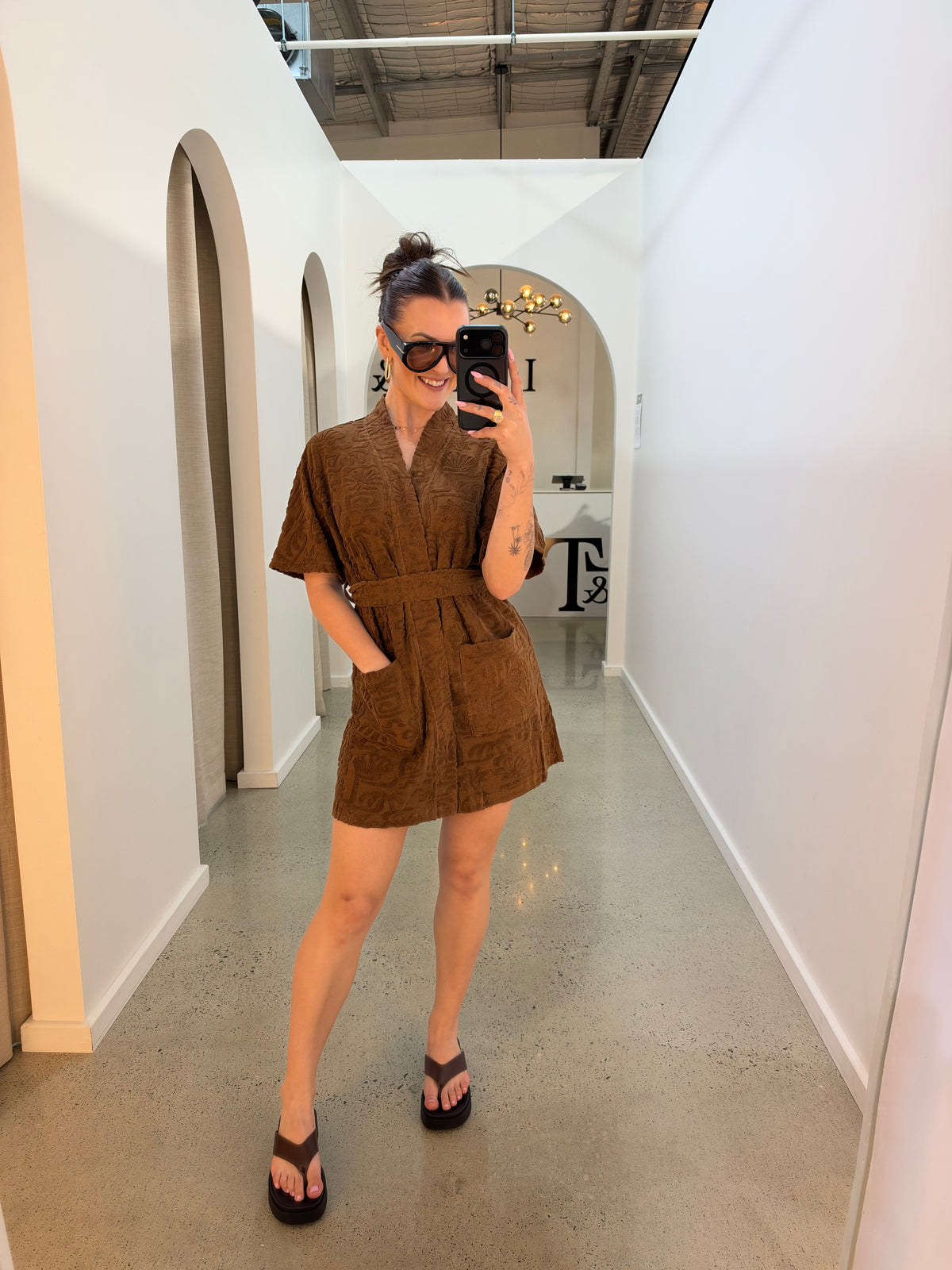 BY FRANKIE / CHOCOLATE TOWELLING ROBE / 799-3