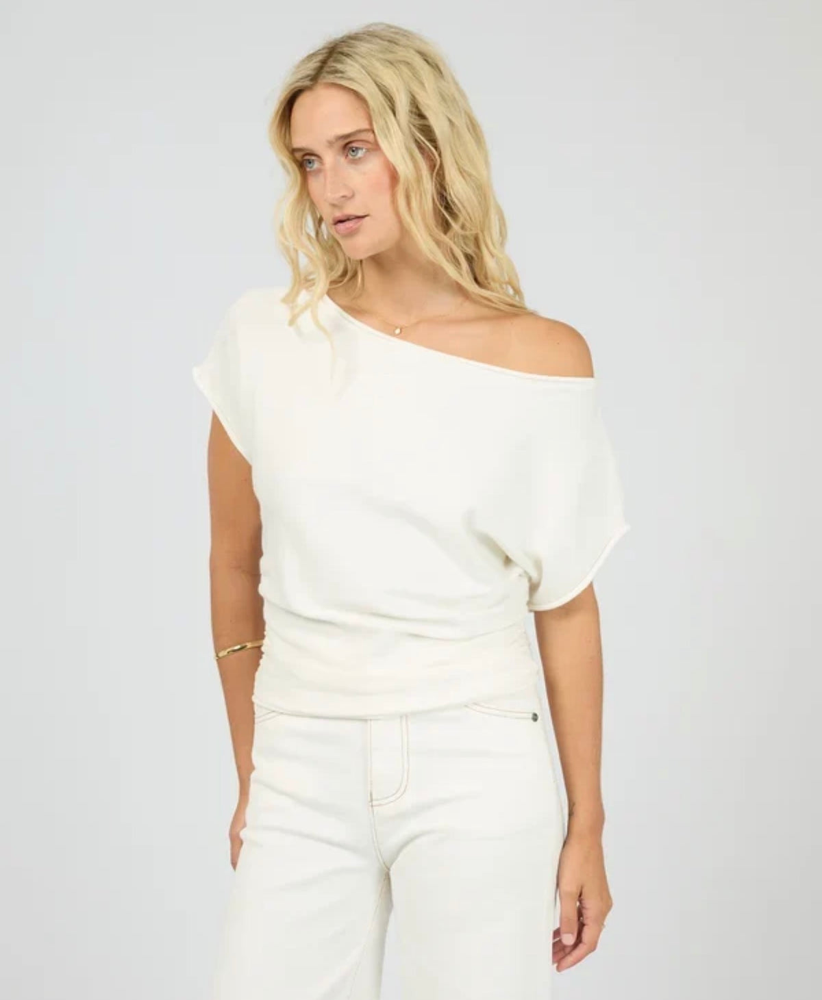 ALL ABOUT EVE / ORLA OFF SHOULDER TOP / VINTAGE WHITE / 6488099