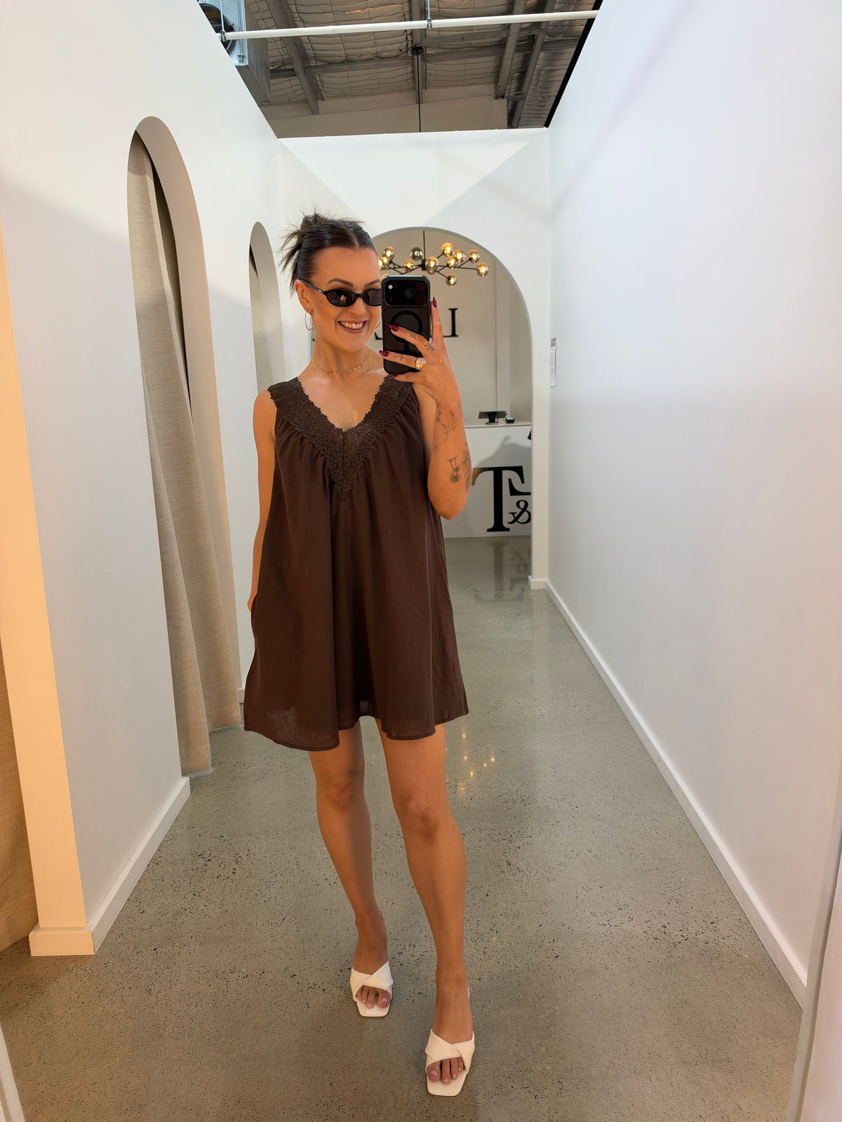 BY FRANKIE LACE TRIM DRESS / CHOCOLATE / 1236-3