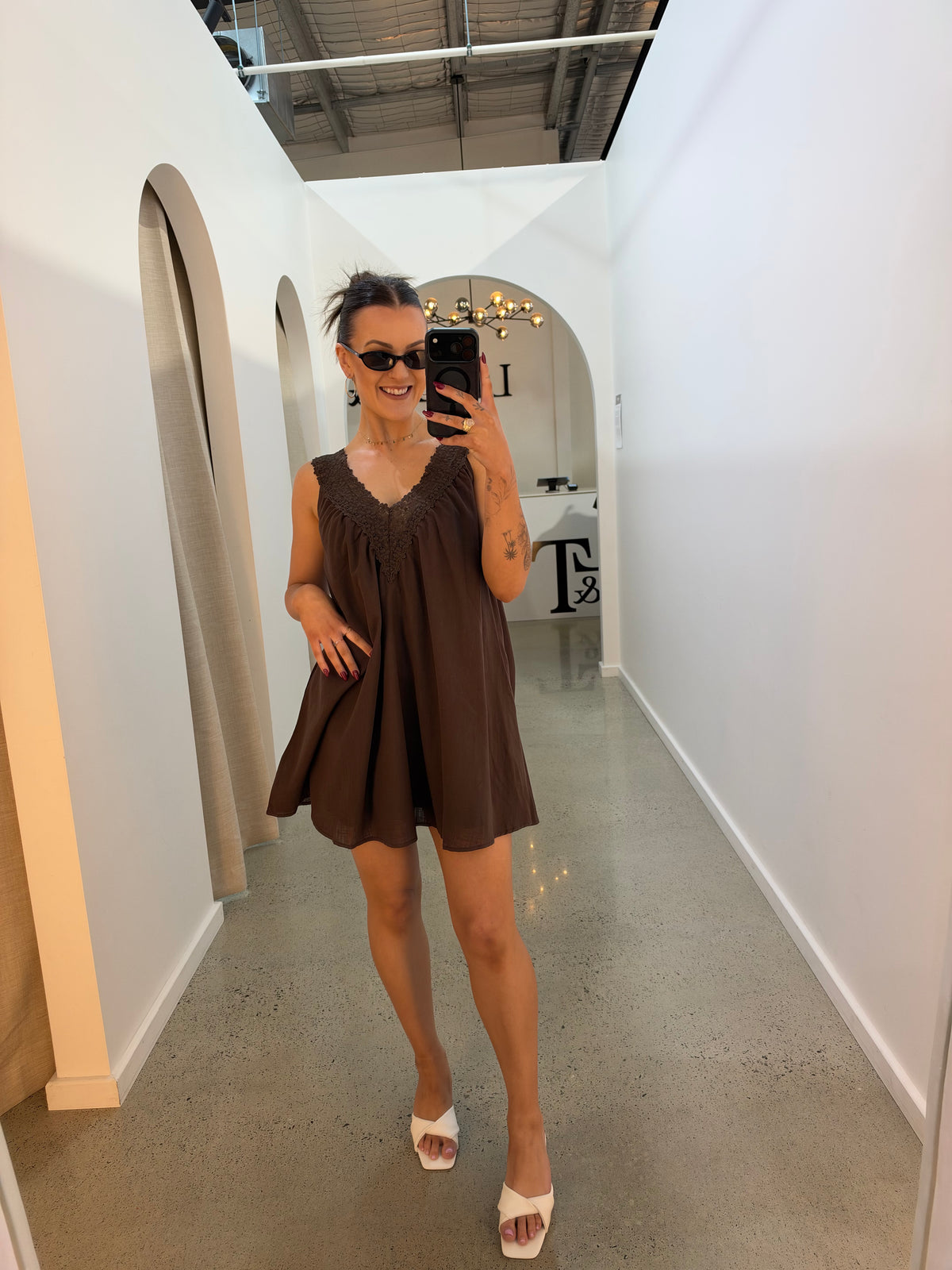 BY FRANKIE LACE TRIM DRESS / CHOCOLATE / 1236-3
