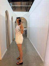 BY FRANKIE / WHITE LACE SHORTS / 1200-2