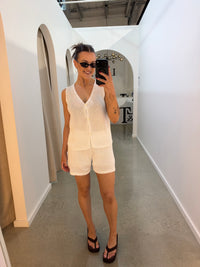 BY FRANKIE / WHITE VEST / 2671