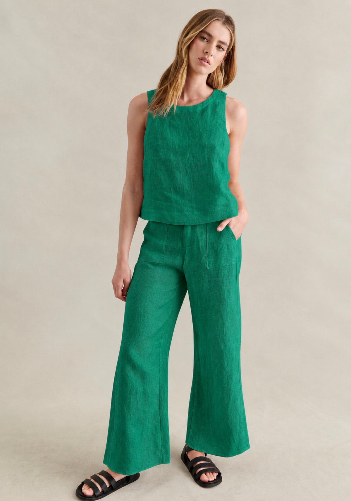 LITTLE LIES / JUDE LINEN TOP / GREEN / R24090501