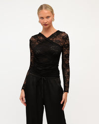 WHITE CLOSET / TARA LACE WRAP TOP / BLACK / TF11937