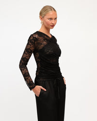 WHITE CLOSET / TARA LACE WRAP TOP / BLACK / TF11937