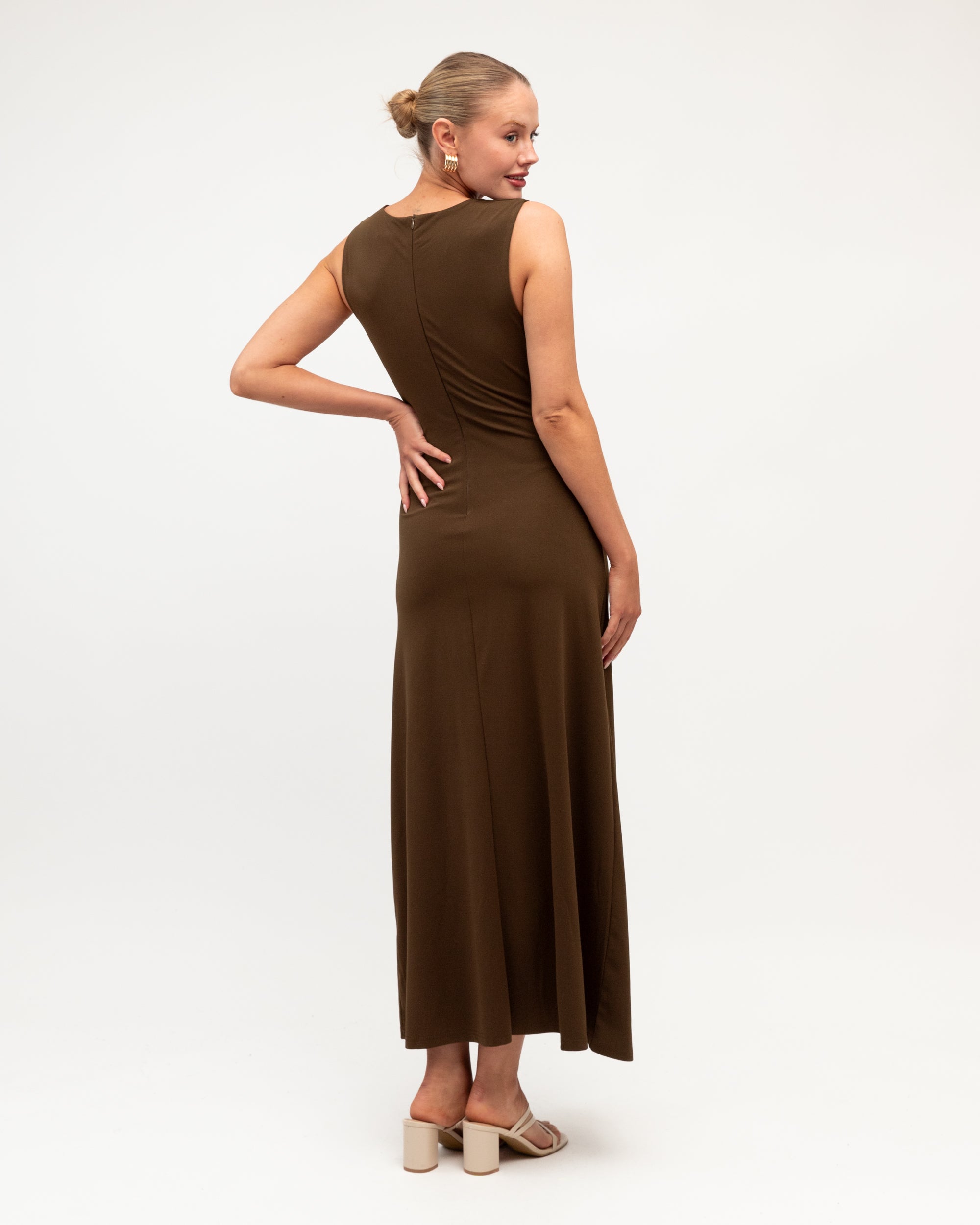 WHITE CLOSET / RIYA MIDI DRESS / CHOCOLATE / TF11977