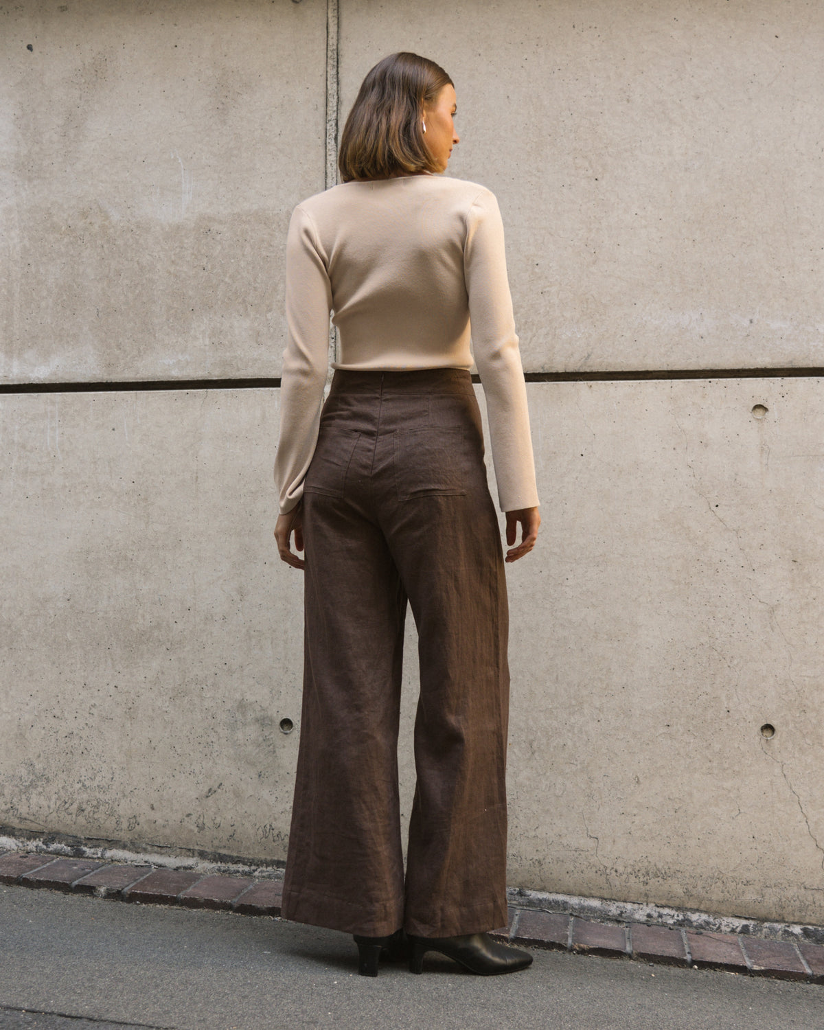 WHITE CLOSET / FLIP LINEN PANTS / CHOCOLATE / TFL7581-65