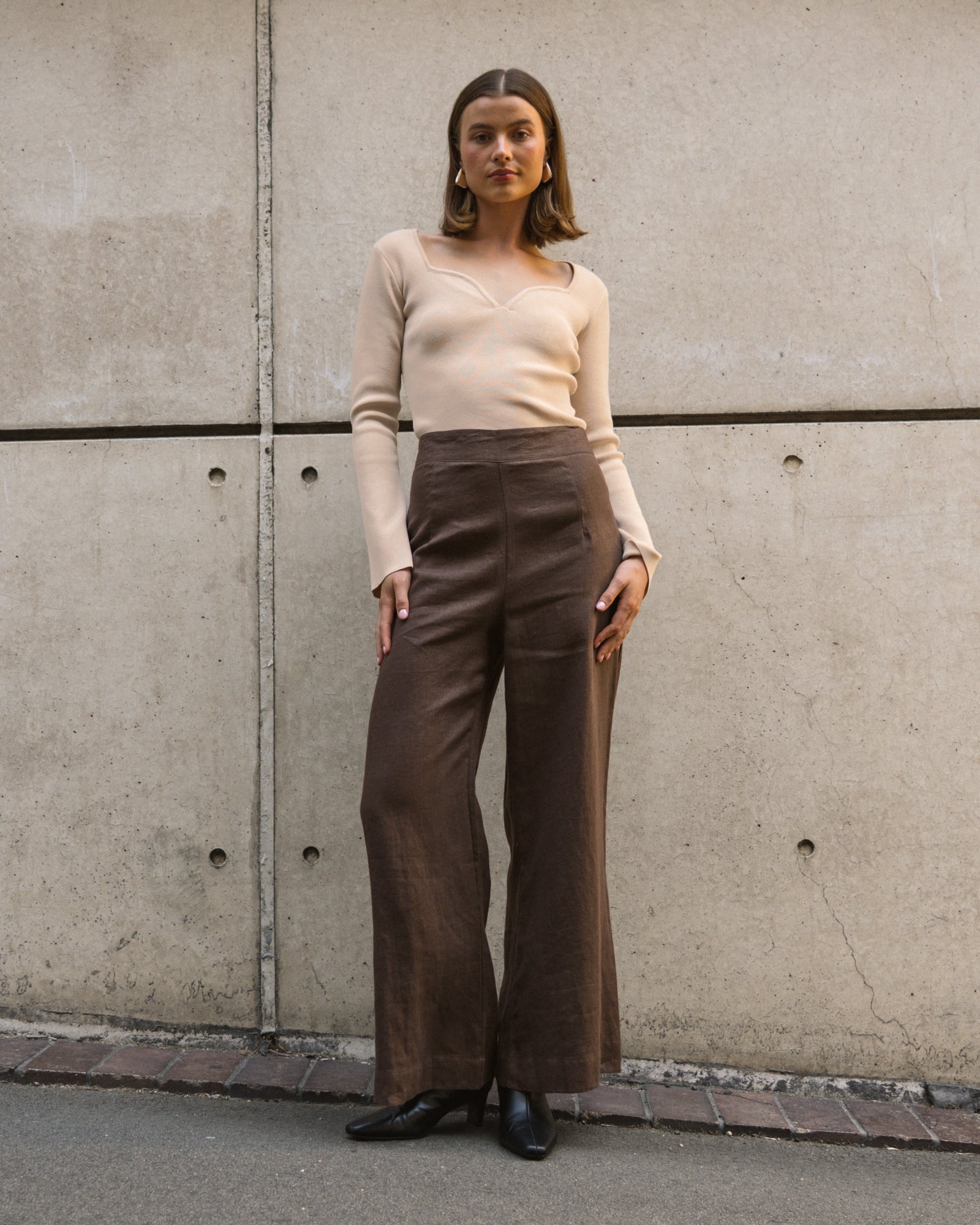 WHITE CLOSET / FLIP LINEN PANTS / CHOCOLATE / TFL7581-65