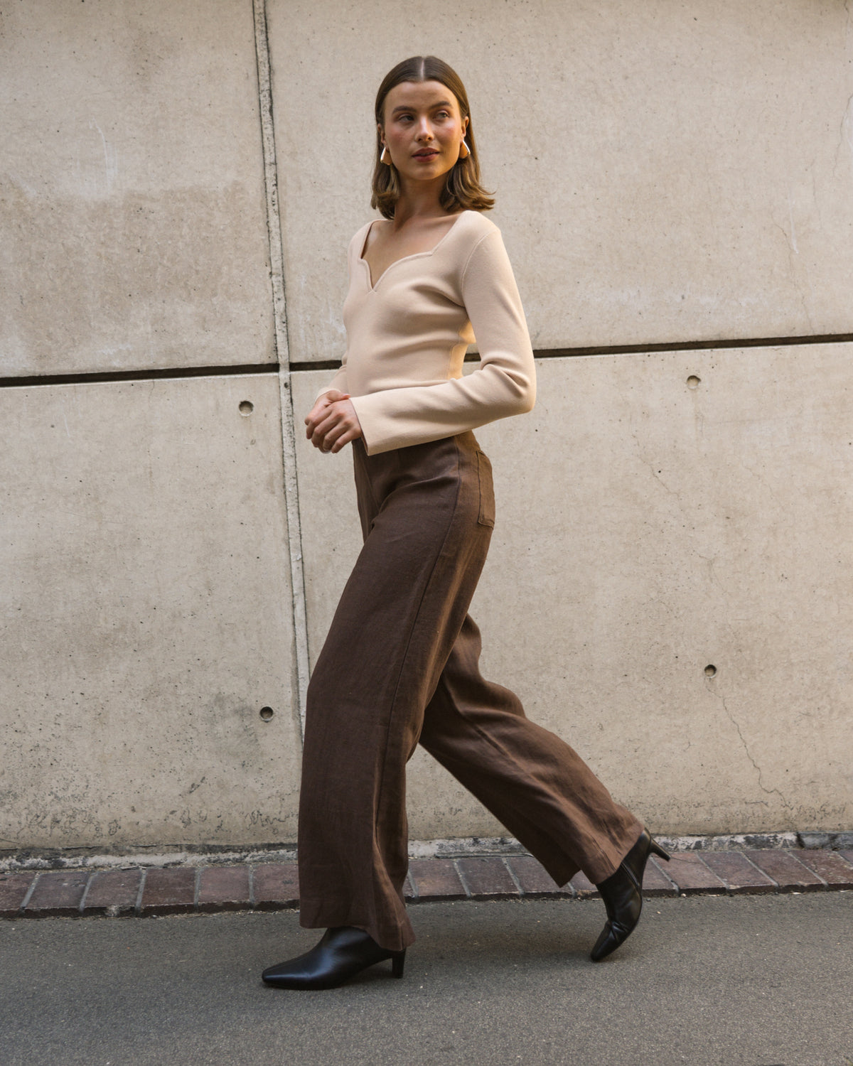 WHITE CLOSET / FLIP LINEN PANTS / CHOCOLATE / TFL7581-65