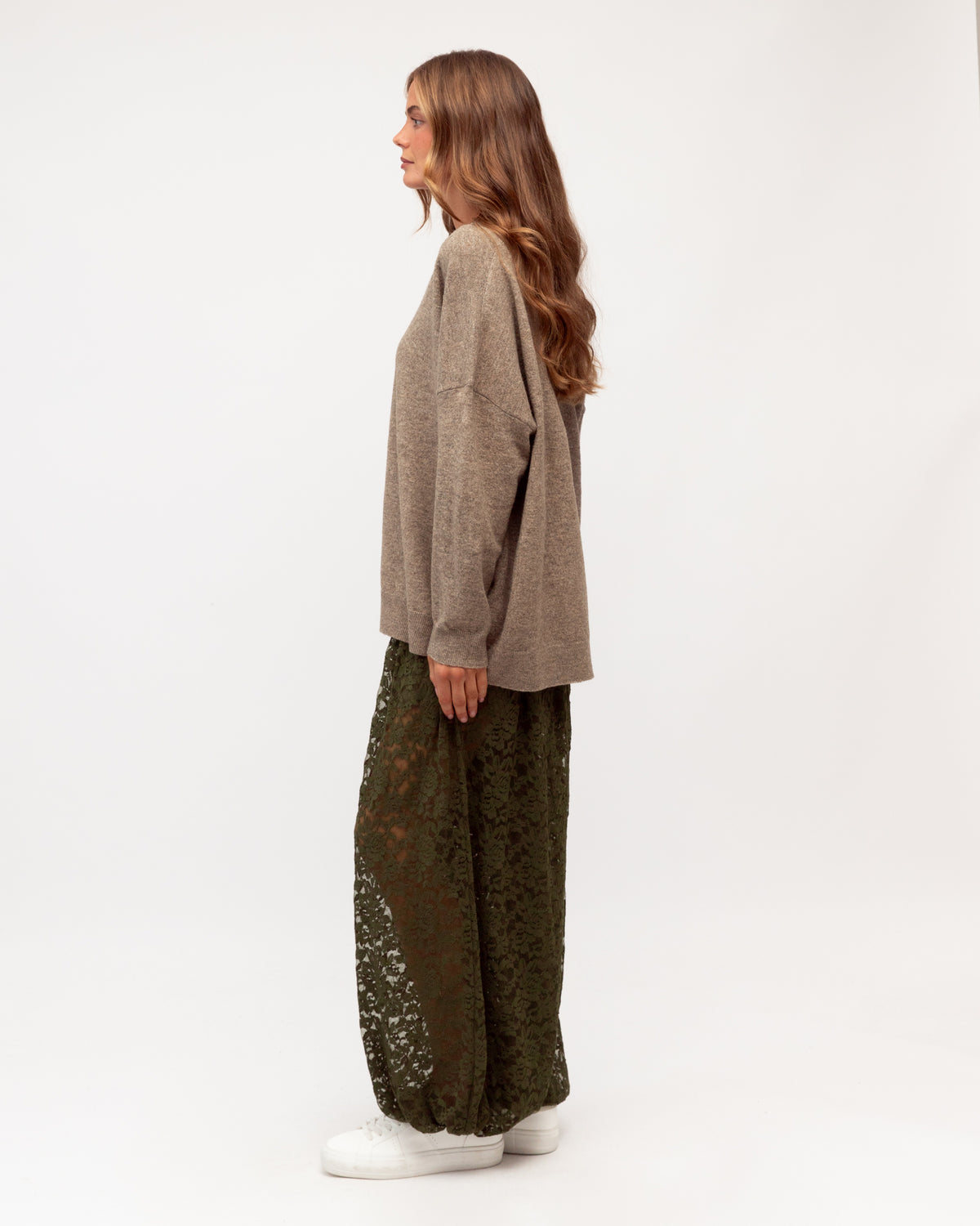 EBBY & I / LACEY LACE BALLON PANT / OLIVE / VV12135