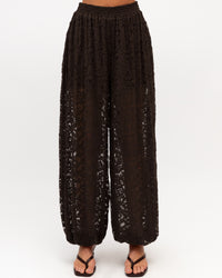 EBBY & I / LACEY LACE BALLON PANT / CHOCOLATE / VV12135