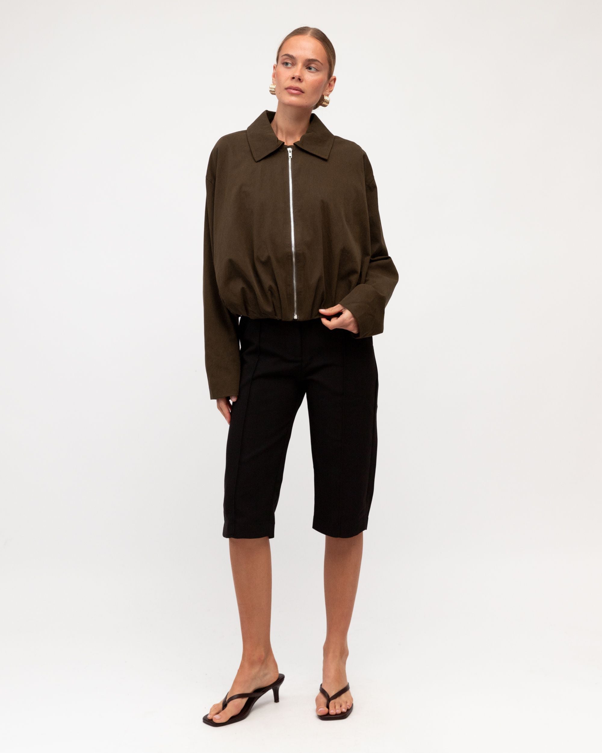 WHITE CLOSET / DAILY BOMBER / CHOCOLATE / TF11884