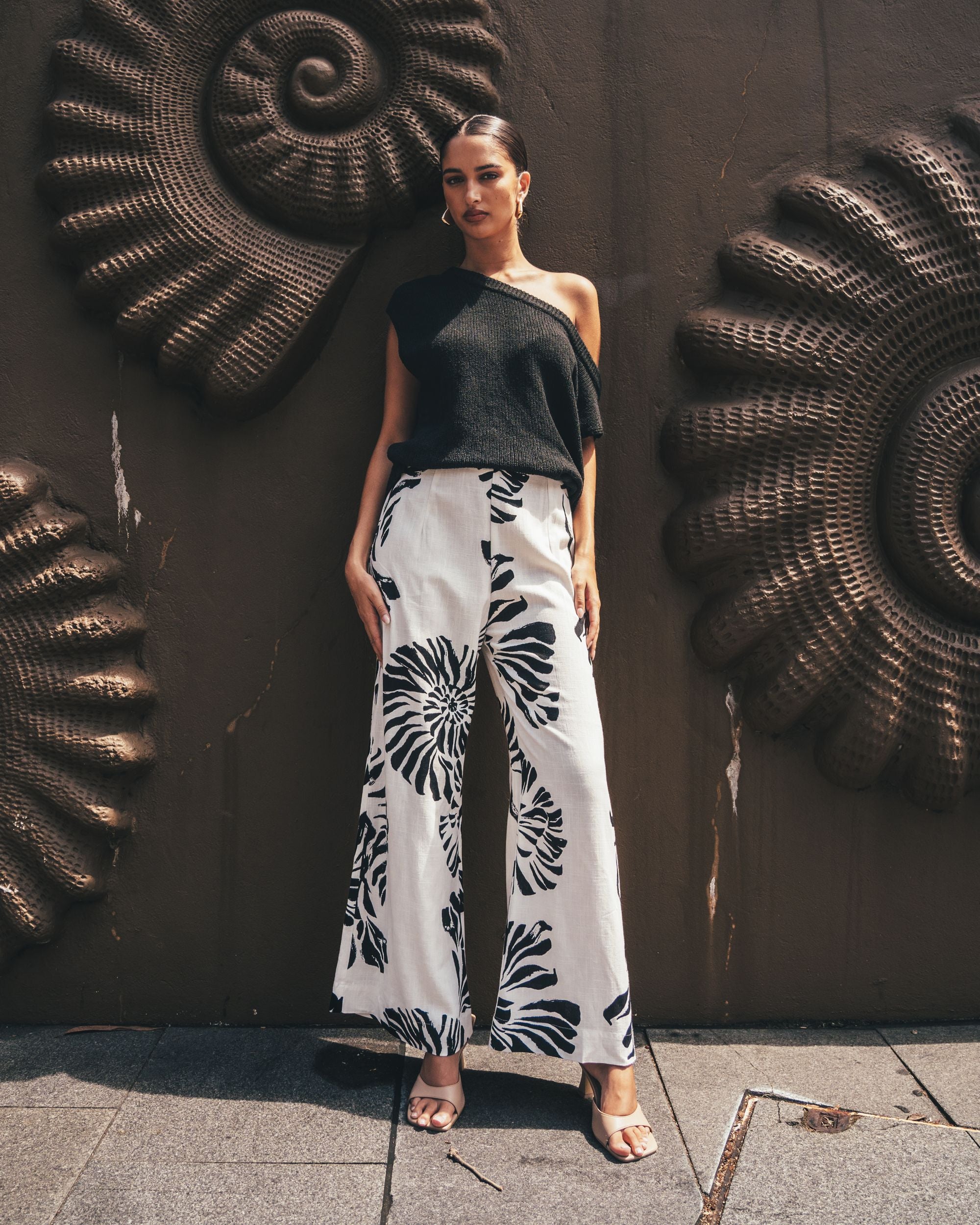 WHITE CLOSET / MIRAE PANT