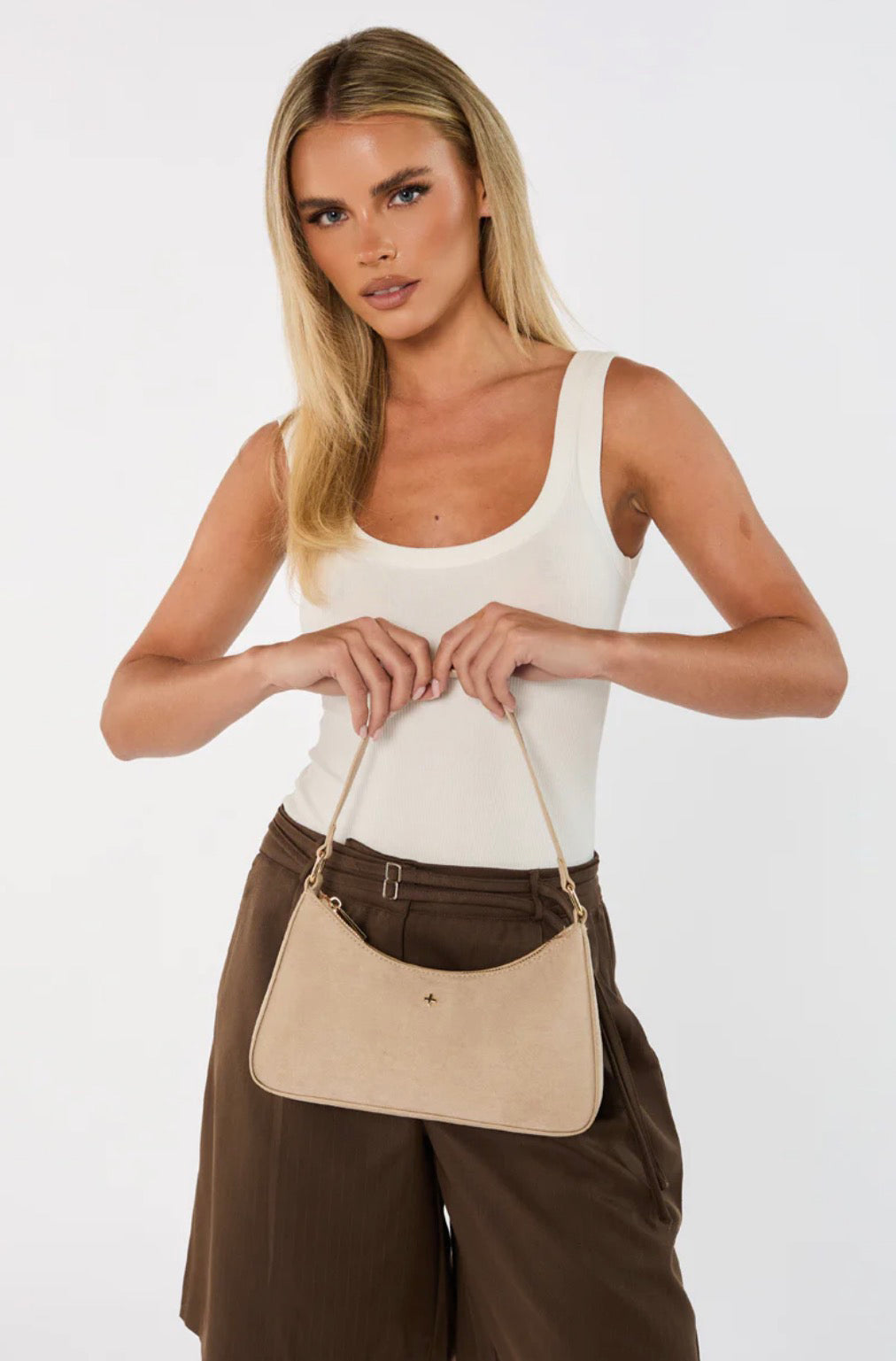PETA + JAIN / JOSEE SHOULDER BAG / ALMOND SUEDE GOLD