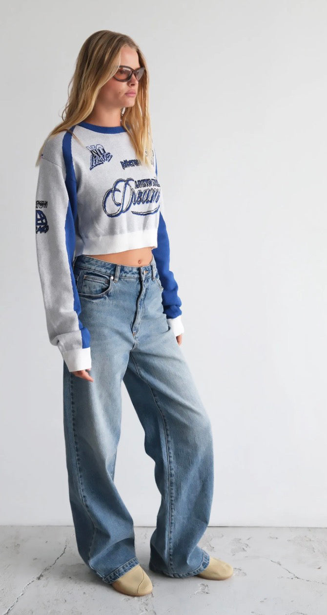 ABRAND / 94 HIGH & WIDE SELENA / A61J75
