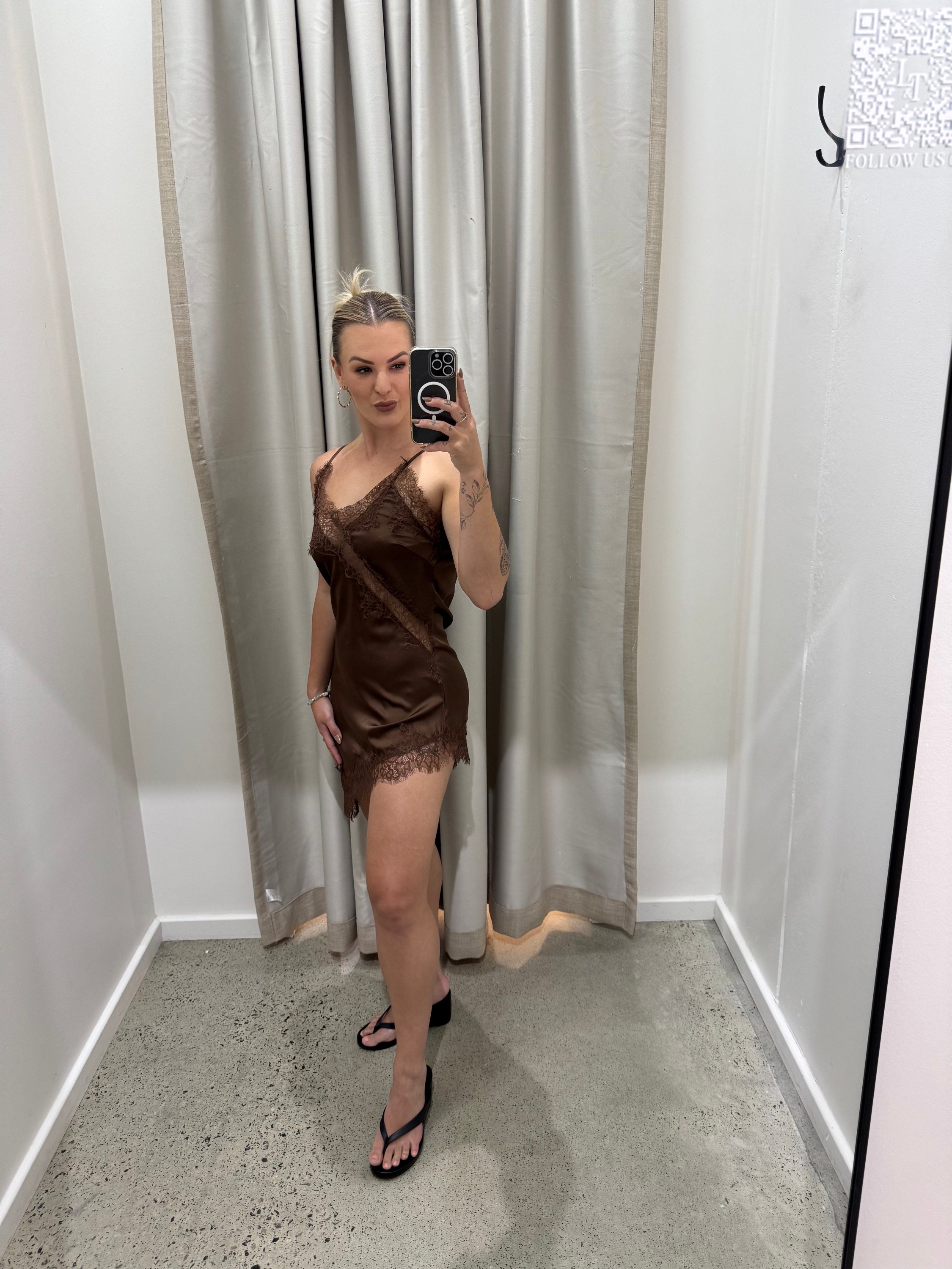 BY FRANKIE / CHOCOLATE LACE DRESS / 730-1