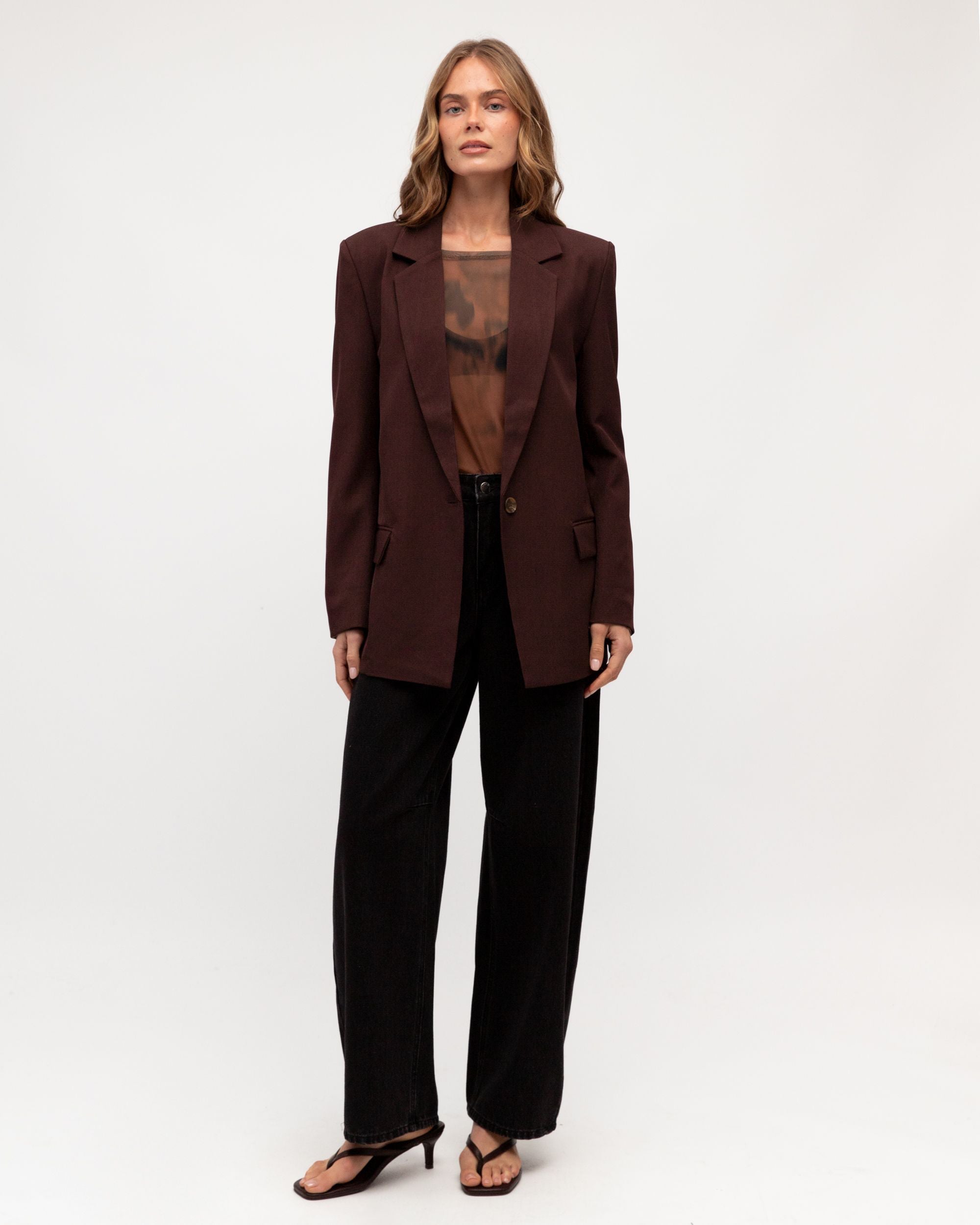 EBBY & I / OFF DUTY BLAZER / WINE / VV12089