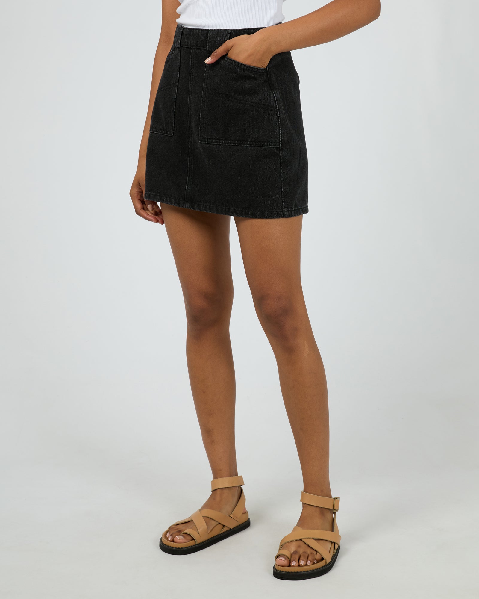 ALL ABOUT EVE / BECCA DENIM SKIRT / BLACK