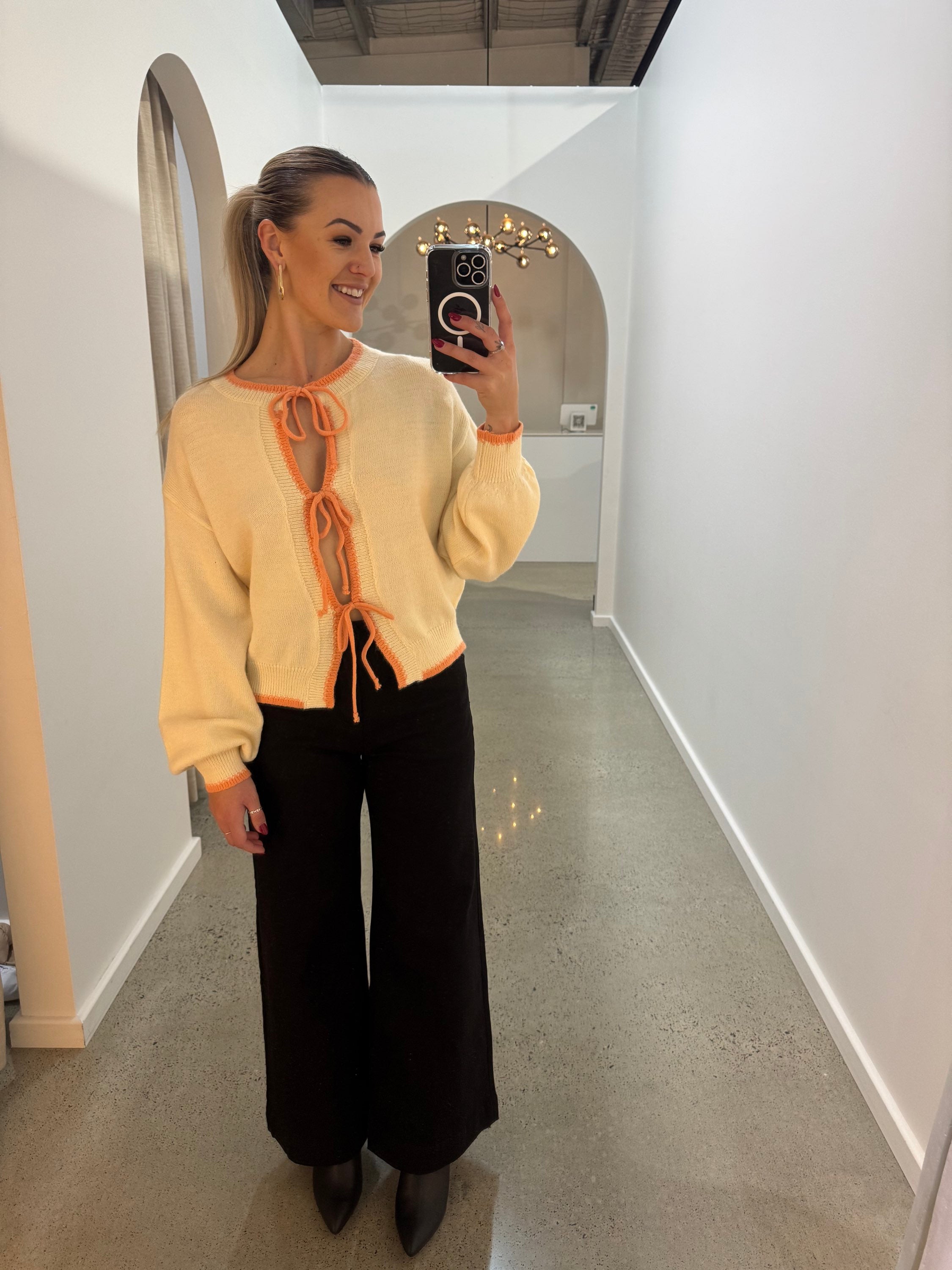 BY FRANKIE / ORANGE FRONT TIE CARDIGAN / 2527