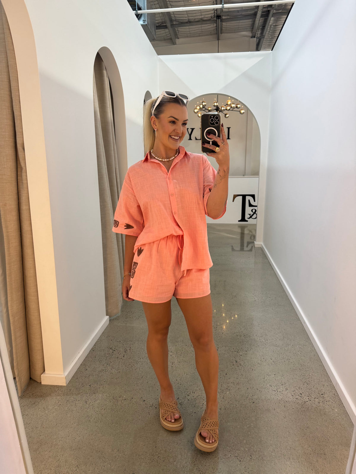 BY FRANKIE / PEACH SHORTS / 859-3