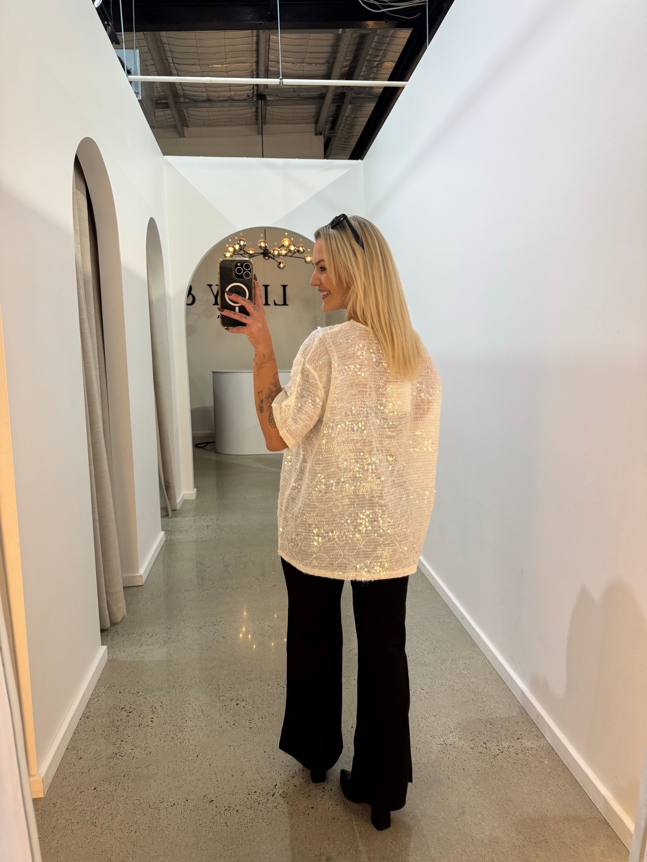BY FRANKIE / WHITE SEQUINS TEE / 231-20