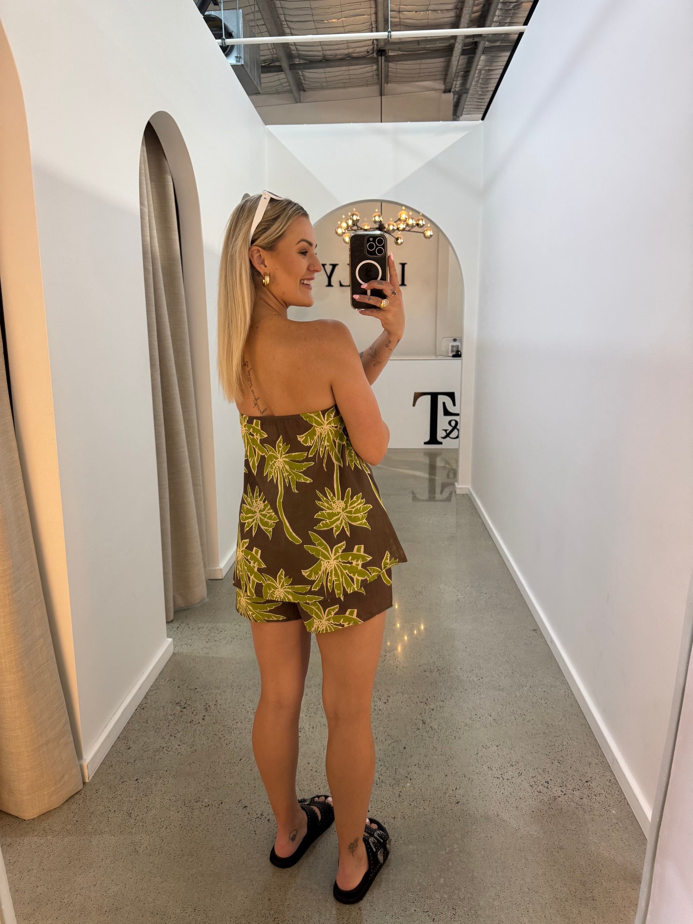 BY FRANKIE / CHOC - GREEN PALMA SHORTS / 739-18